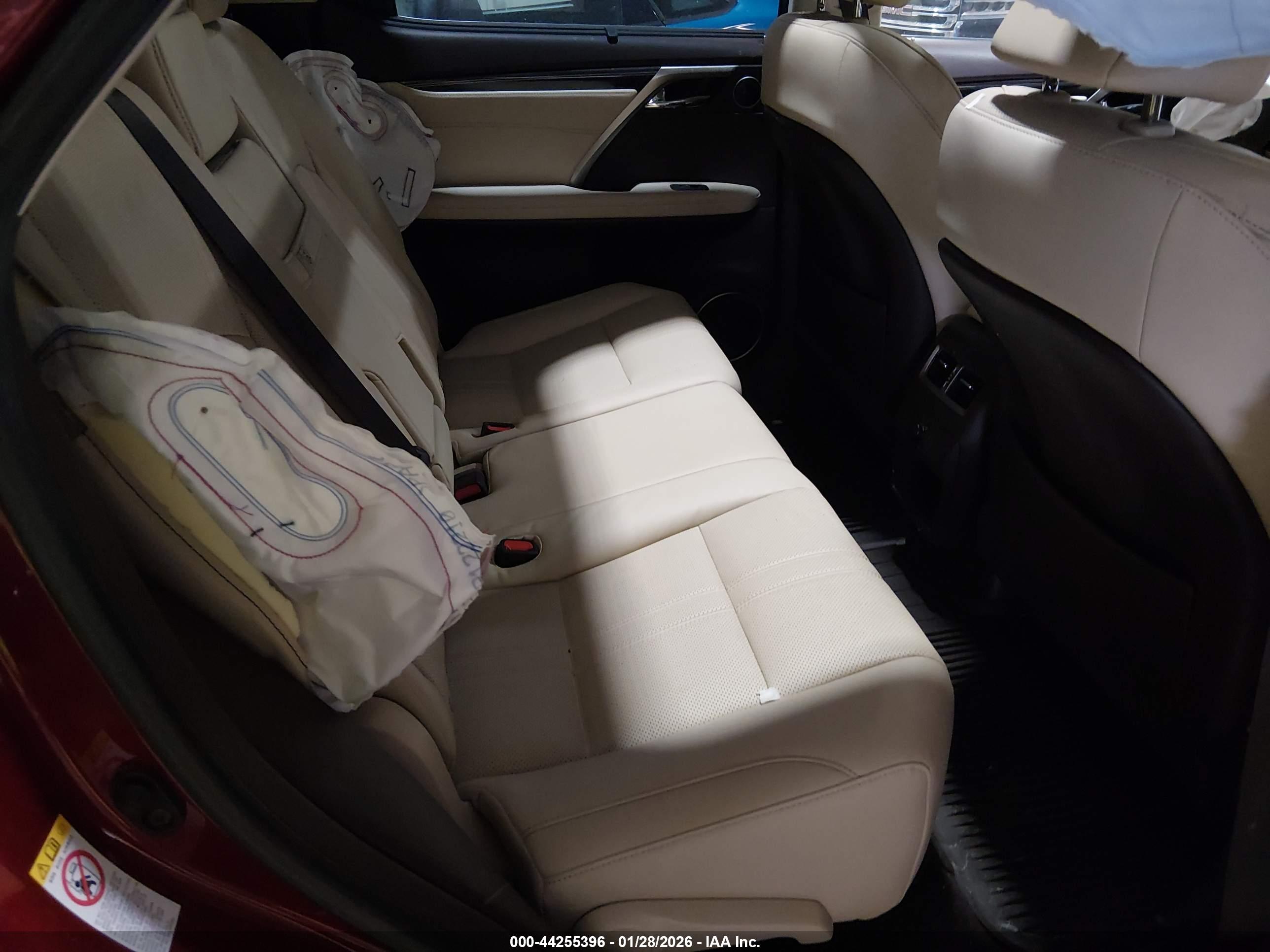 LEXUS RX image 8