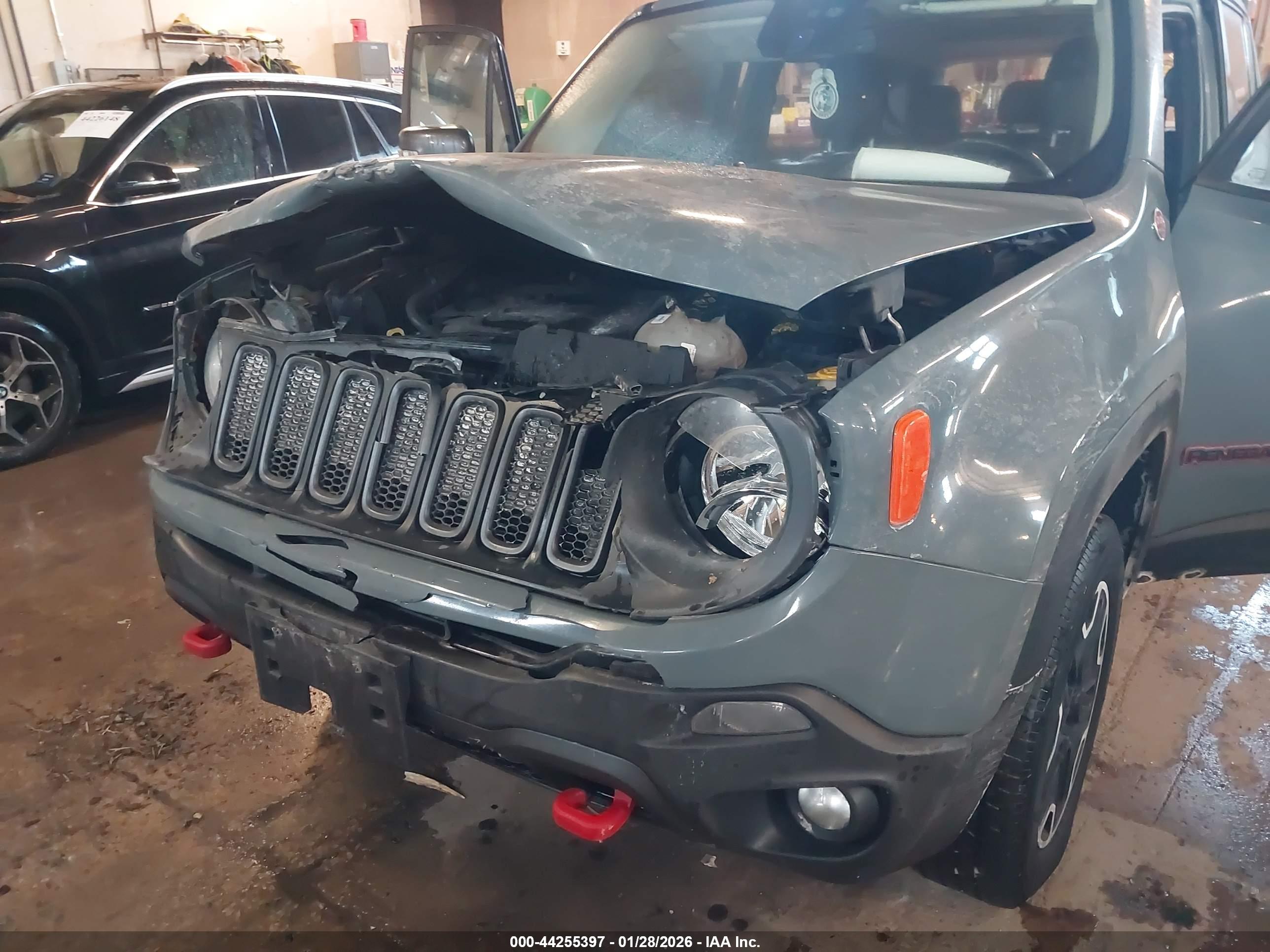 JEEP RENEGADE image 6