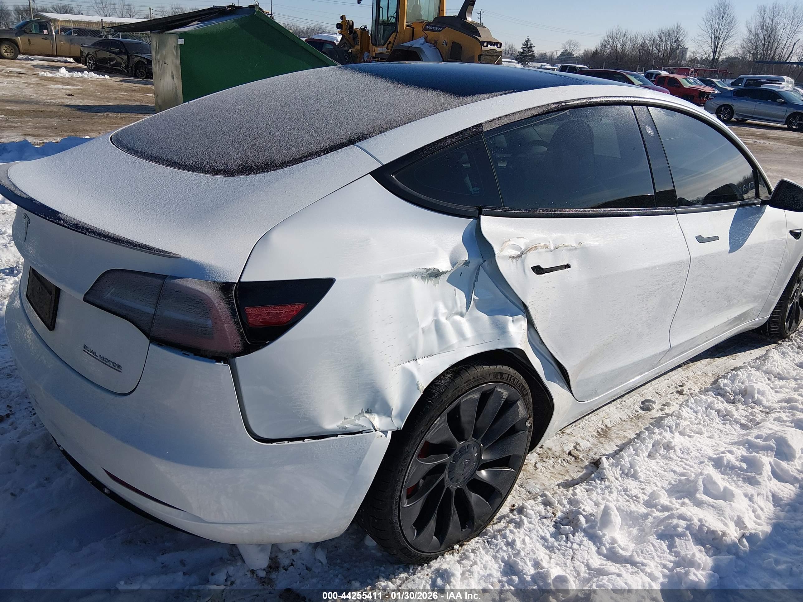 TESLA MODEL image 6