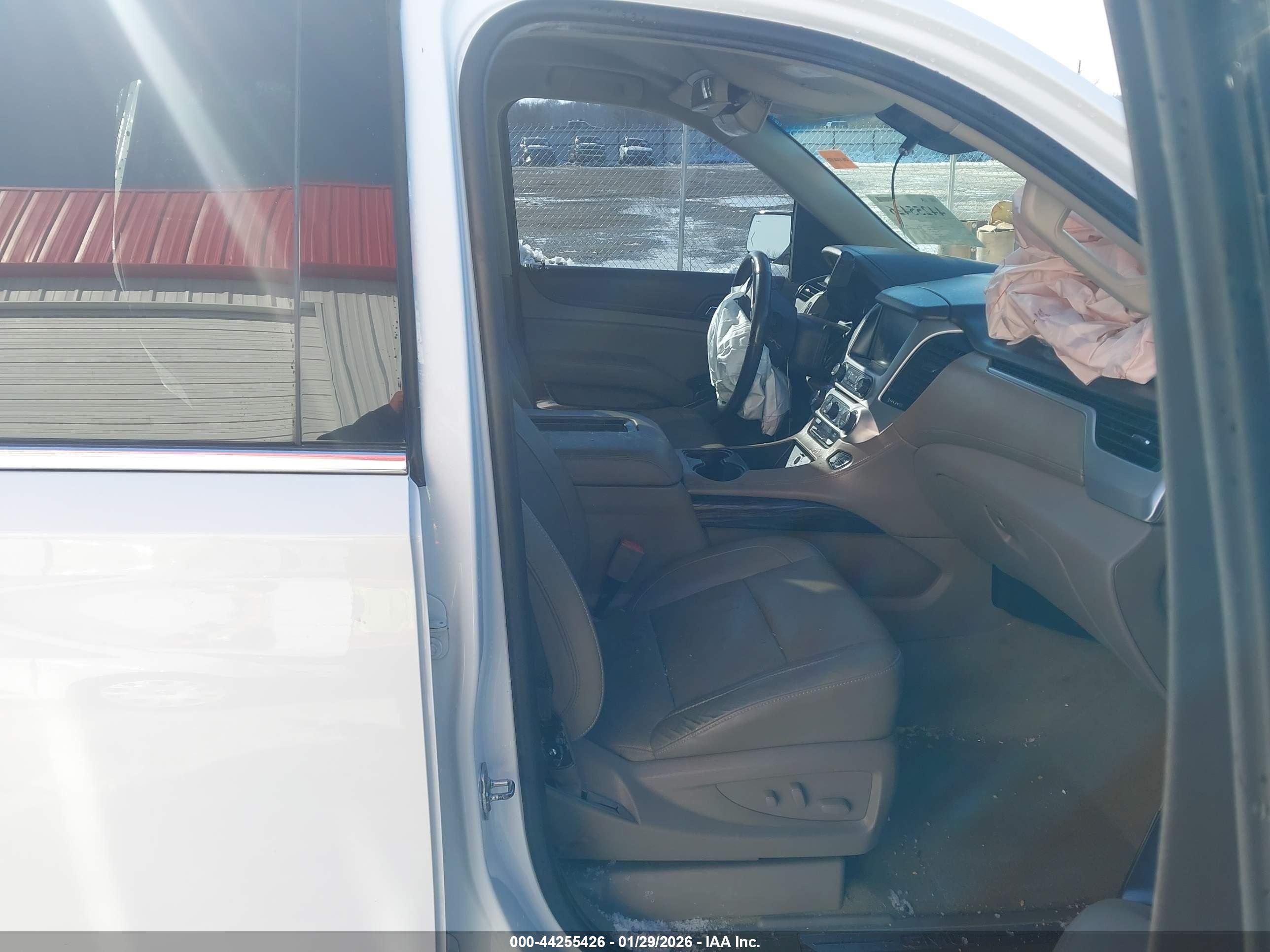 GMC YUKON image 5