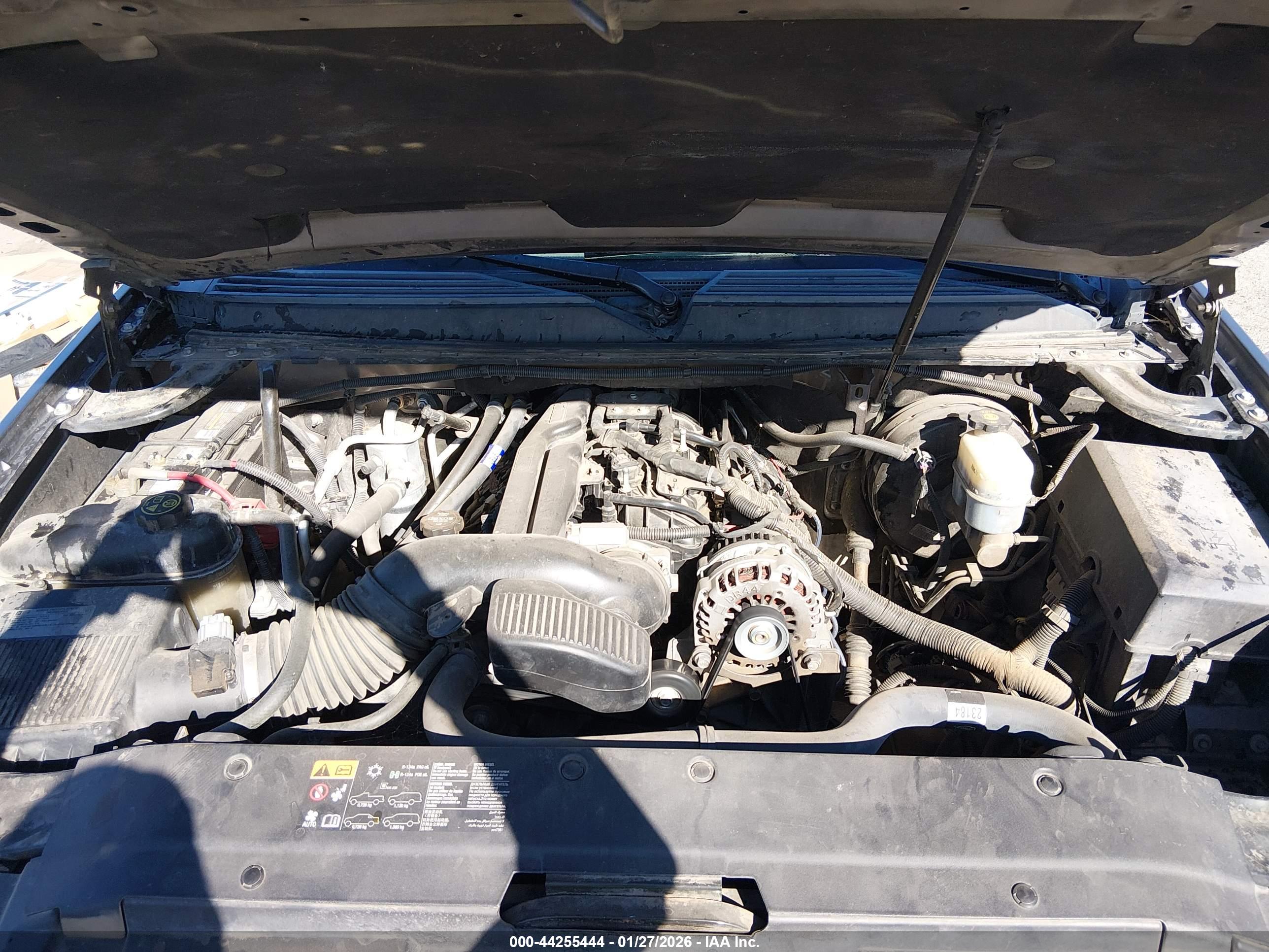 CHEVROLET SUBURBAN image 10