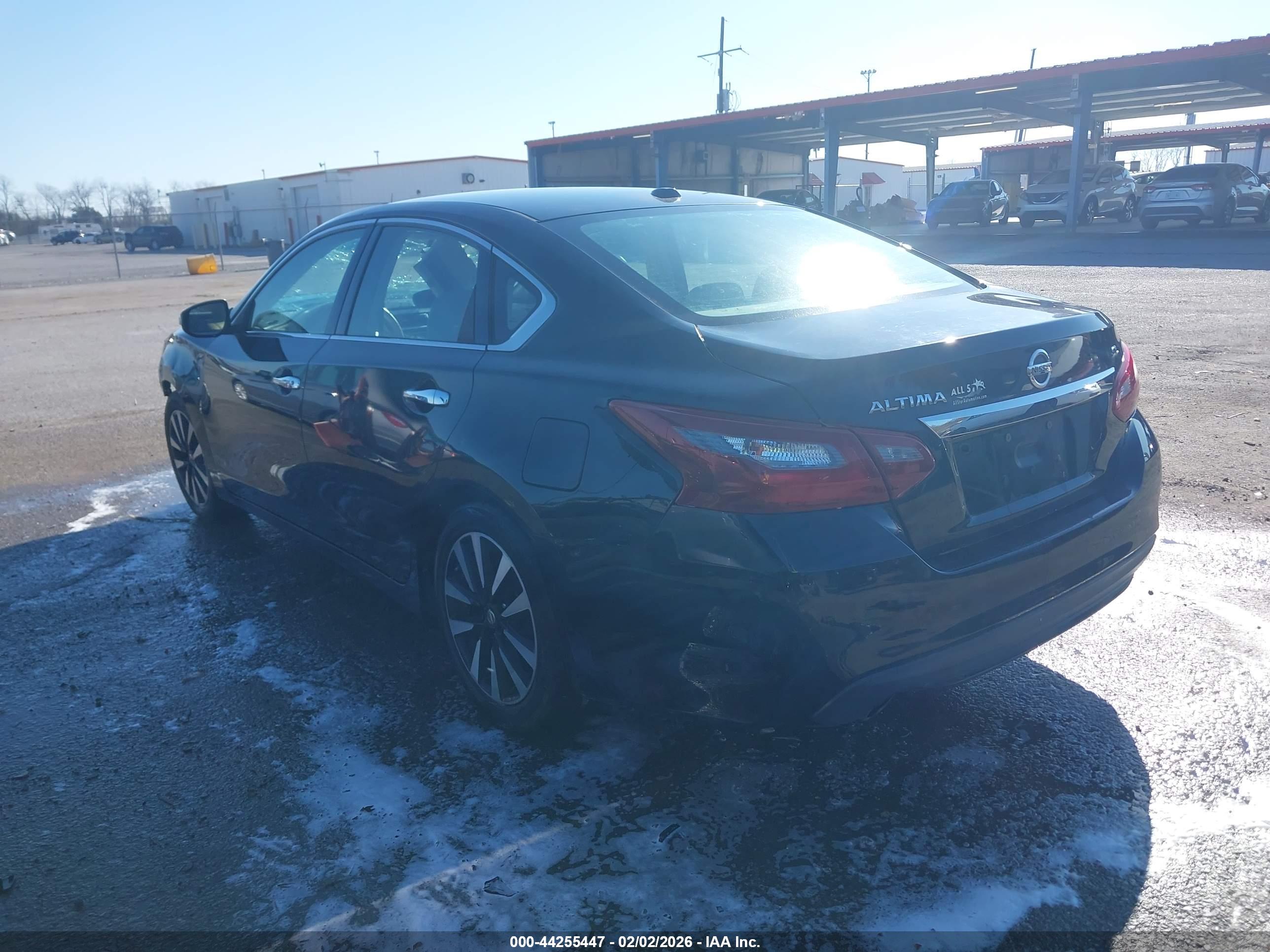 NISSAN ALTIMA image 3