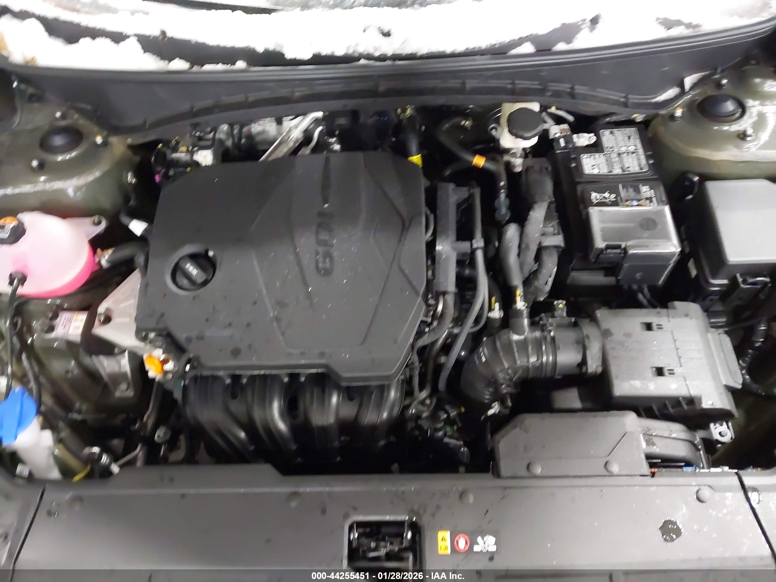 HYUNDAI TUCSON image 10