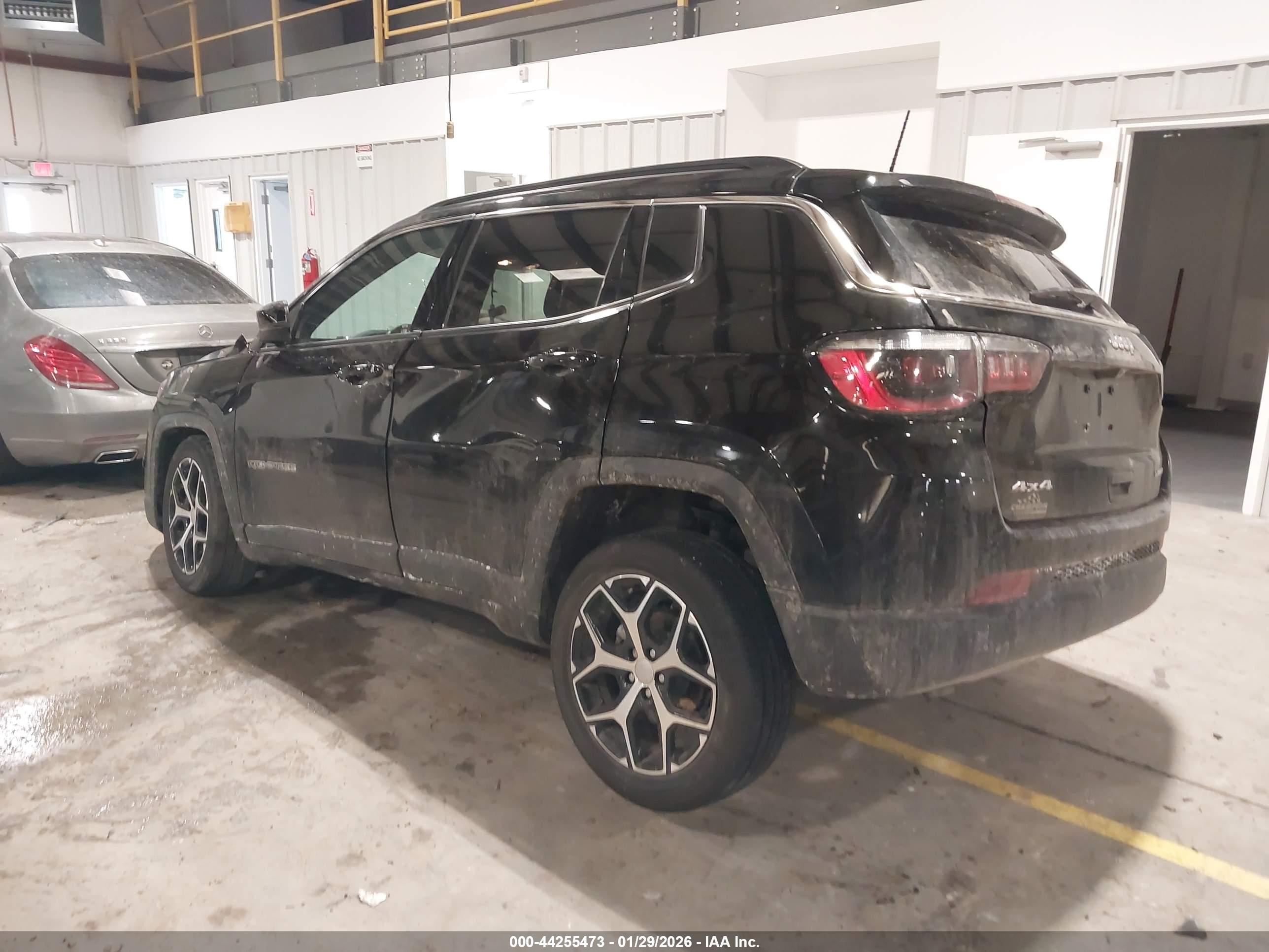 JEEP COMPASS image 3