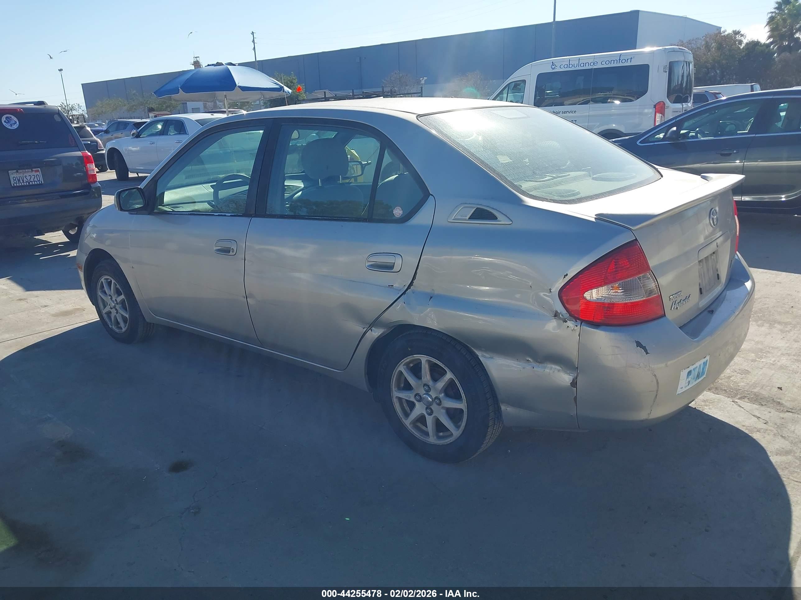 TOYOTA PRIUS image 3