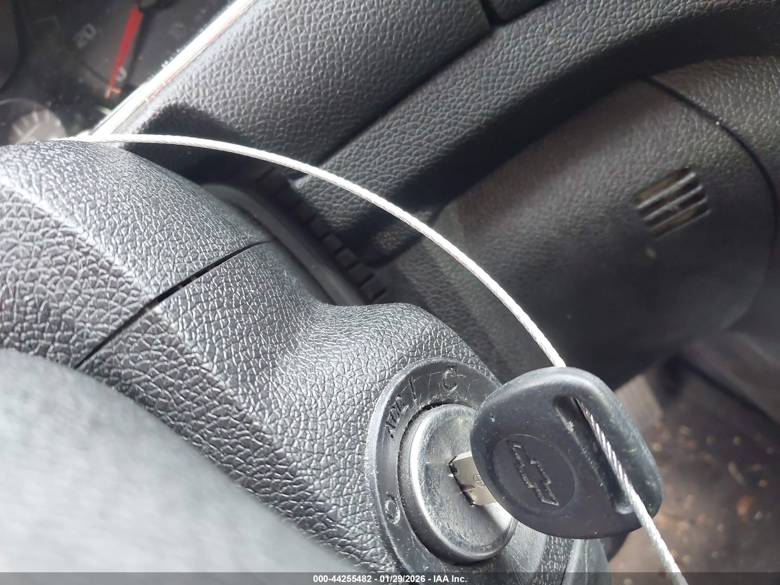 CHEVROLET TRAVERSE image 11