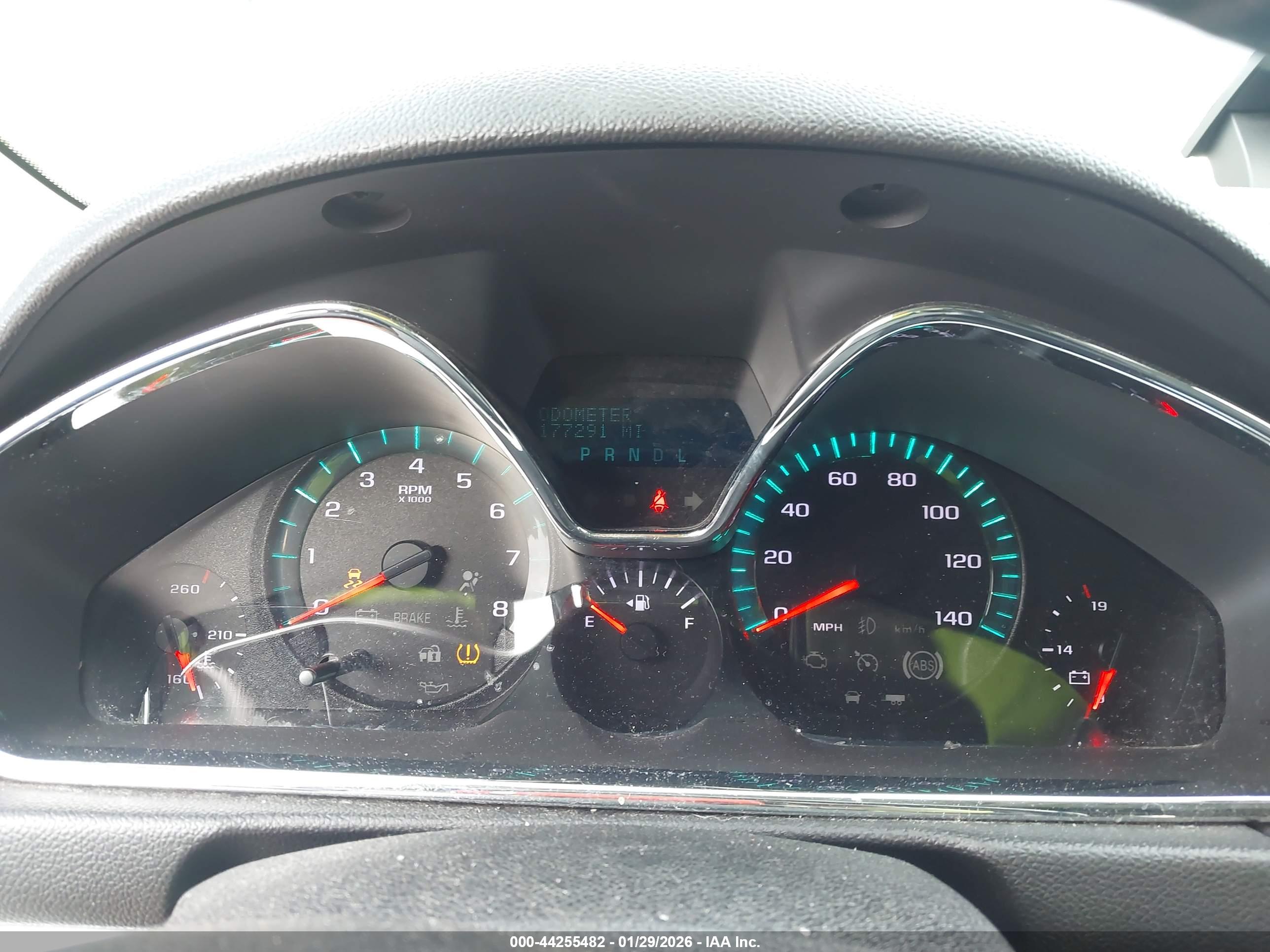 CHEVROLET TRAVERSE image 7