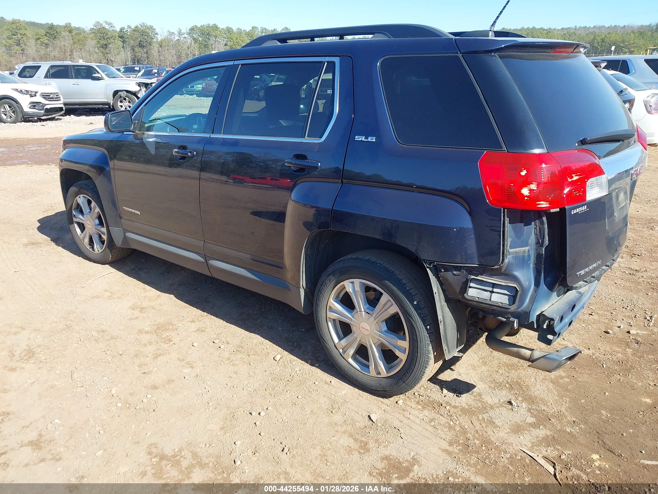 GMC TERRAIN image 3