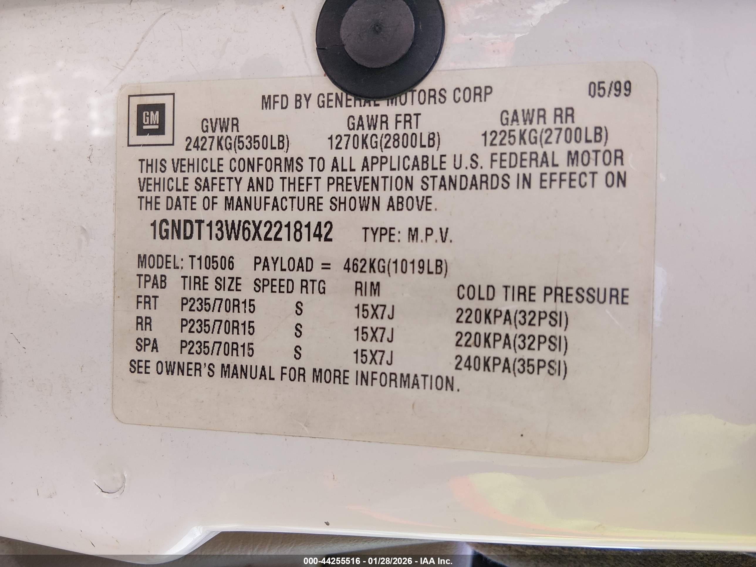 CHEVROLET BLAZER image 9