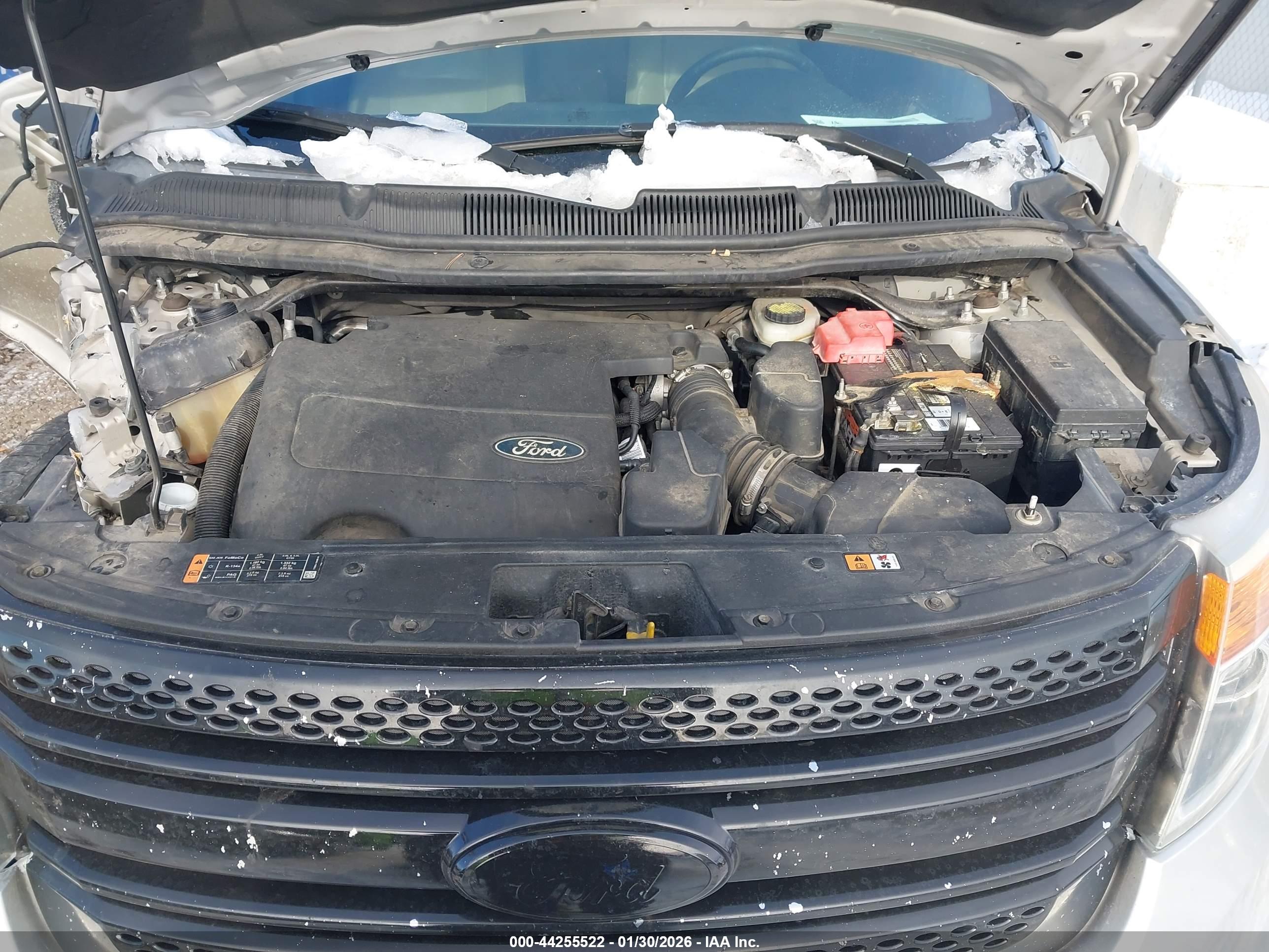 FORD EXPLORER image 10