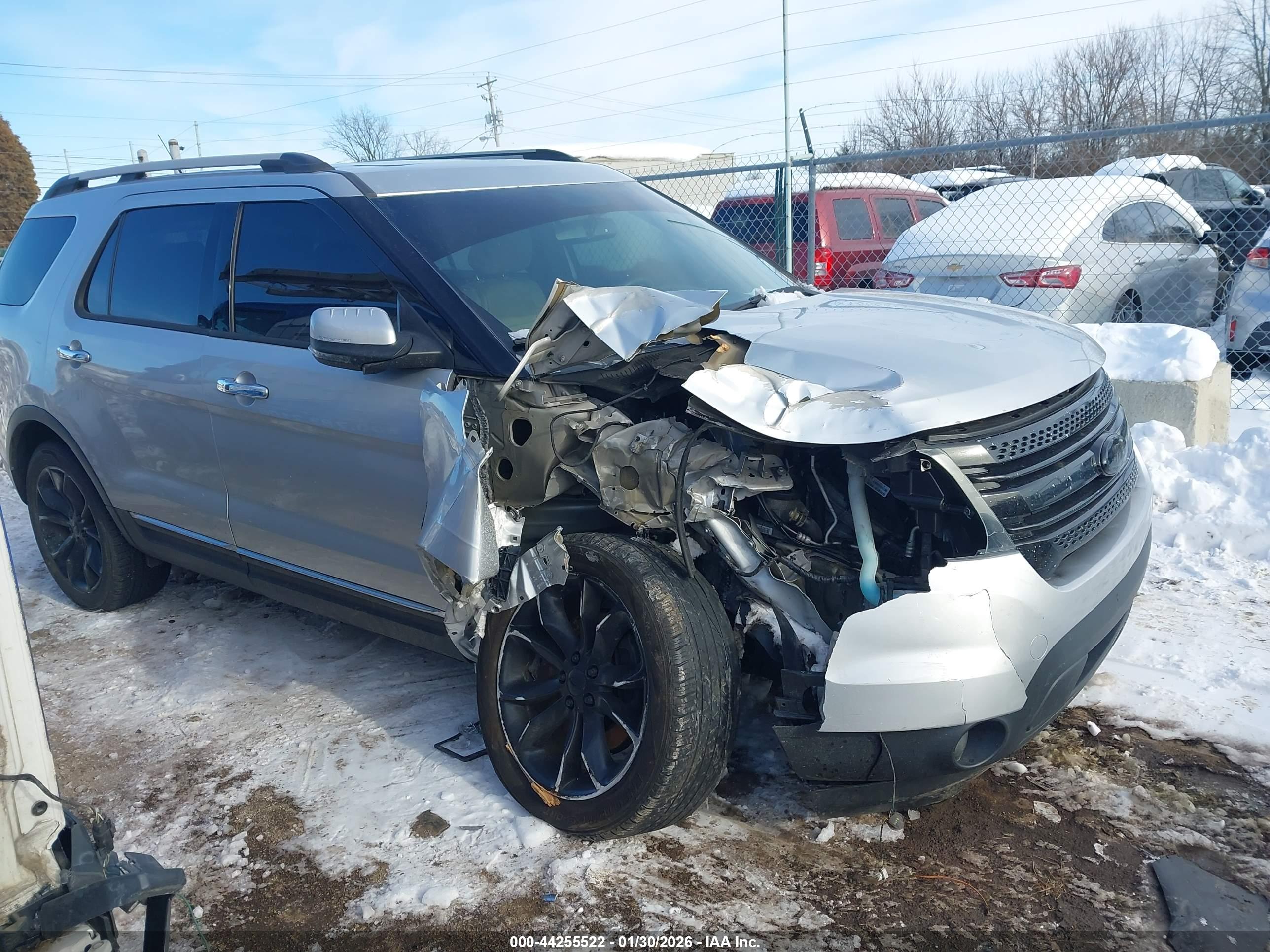 FORD EXPLORER image 6