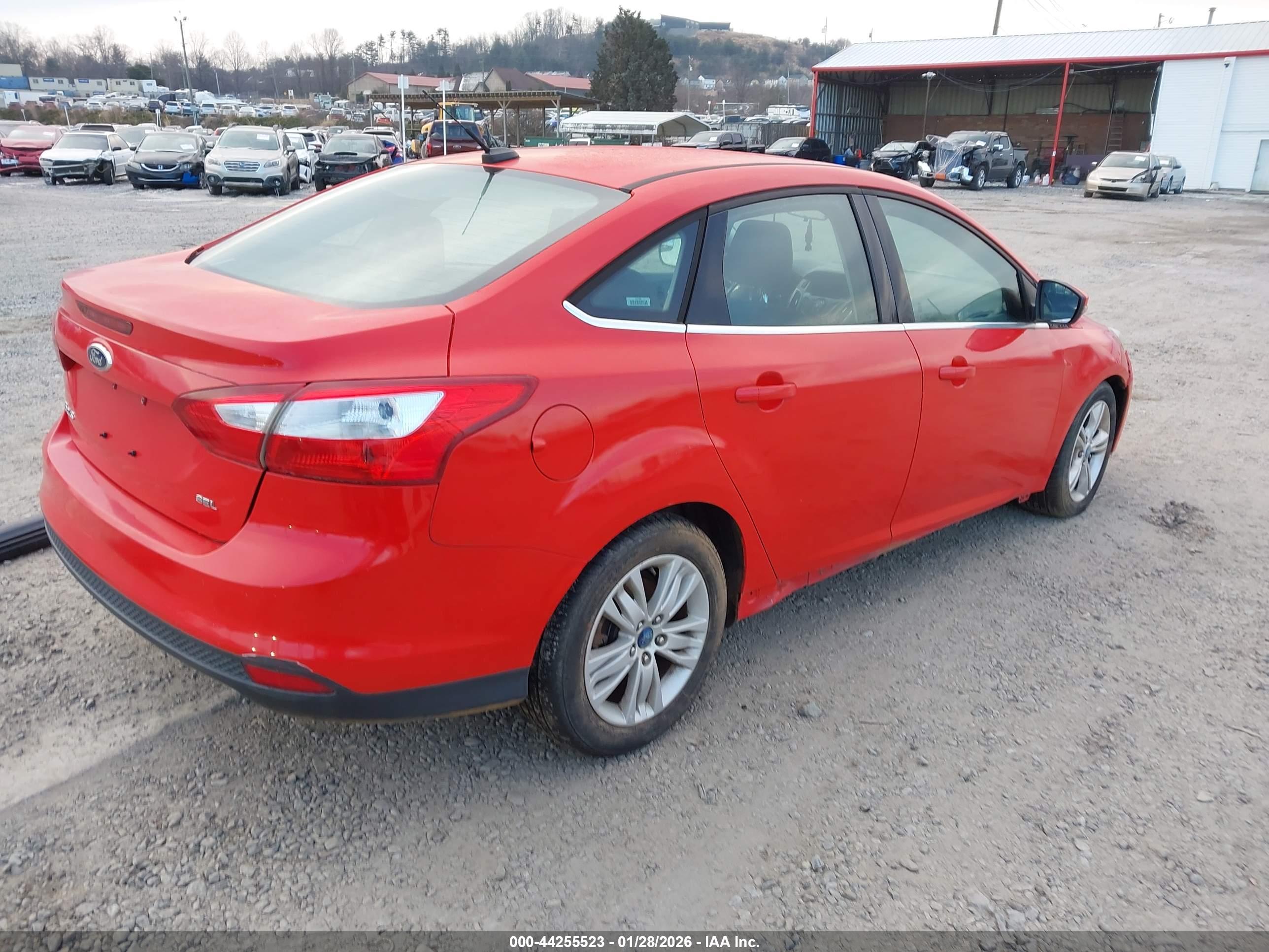 FORD FOCUS image 4