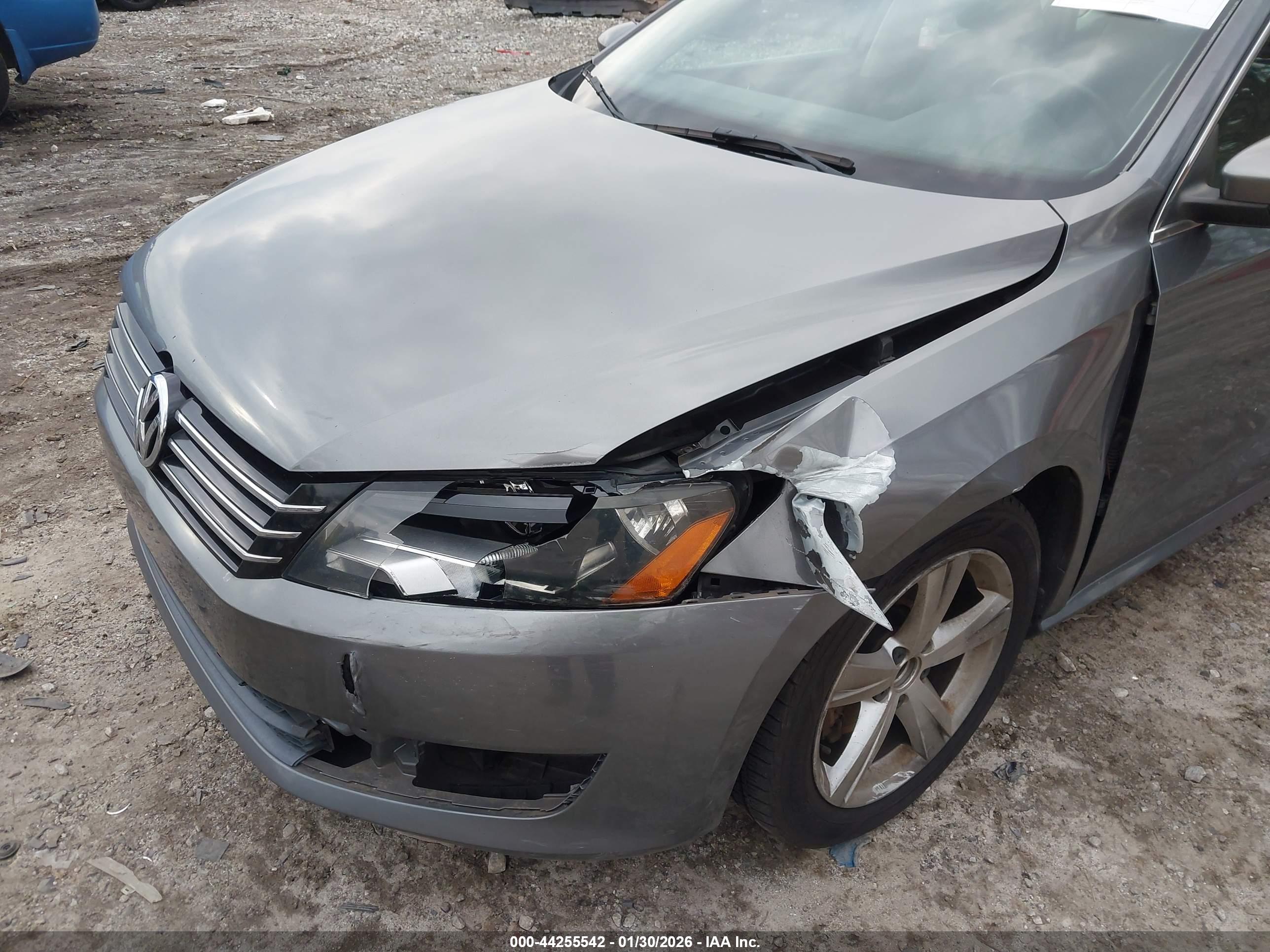 VOLKSWAGEN PASSAT image 6
