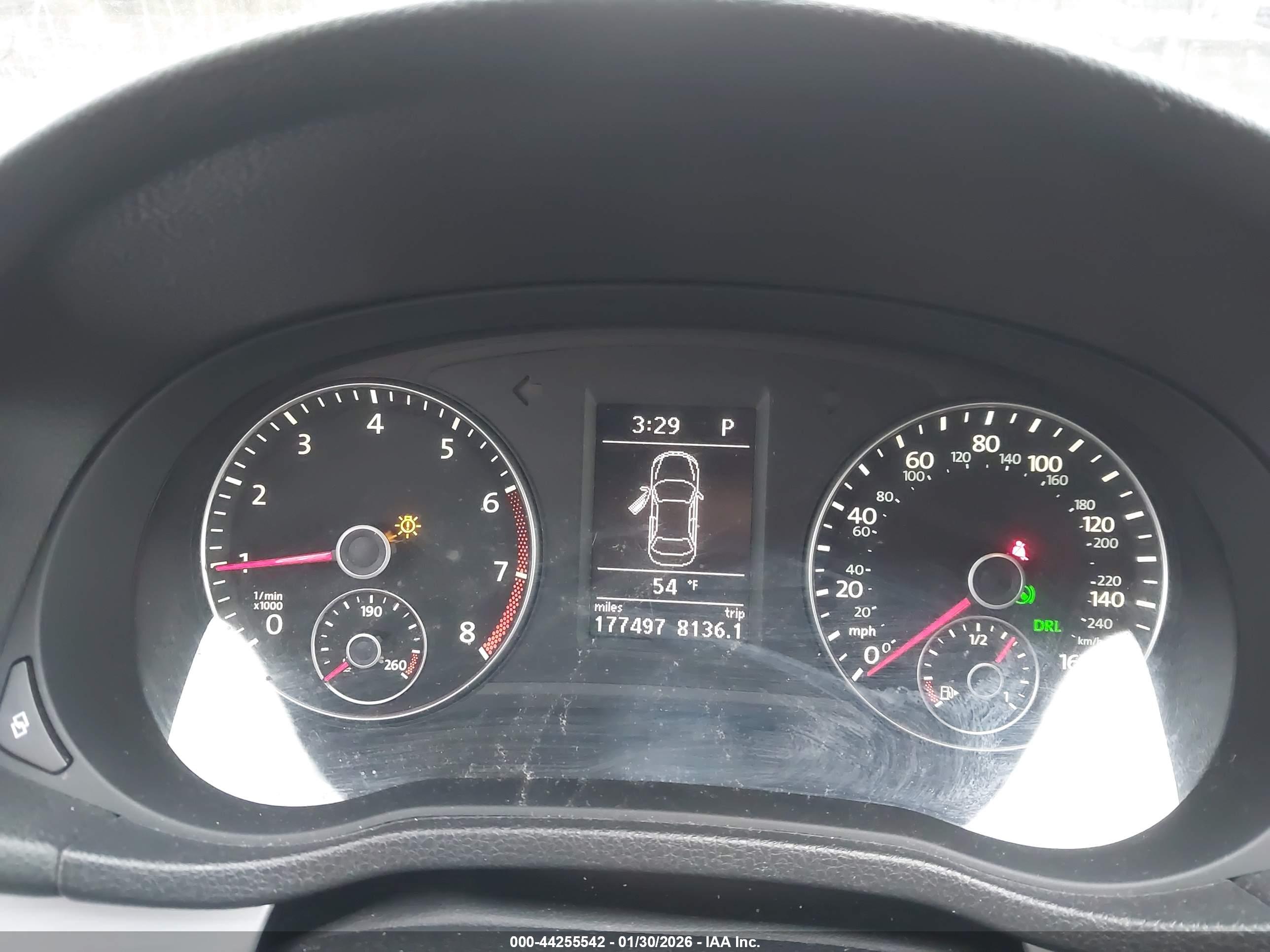 VOLKSWAGEN PASSAT image 7