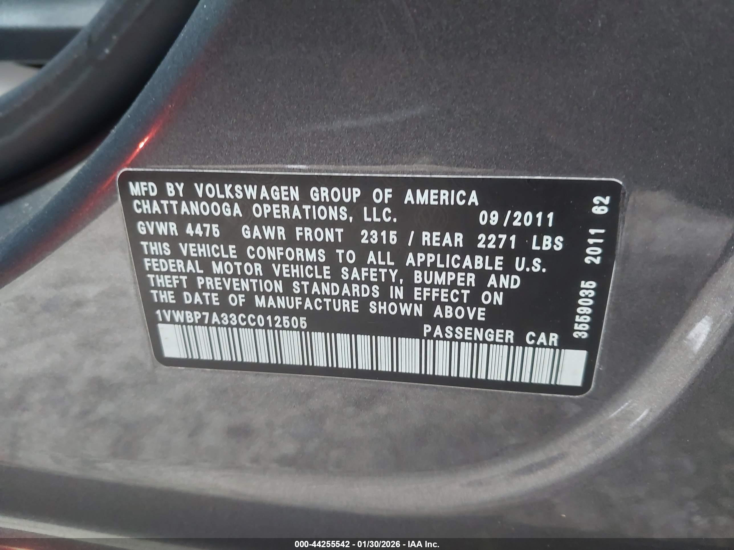 VOLKSWAGEN PASSAT image 9