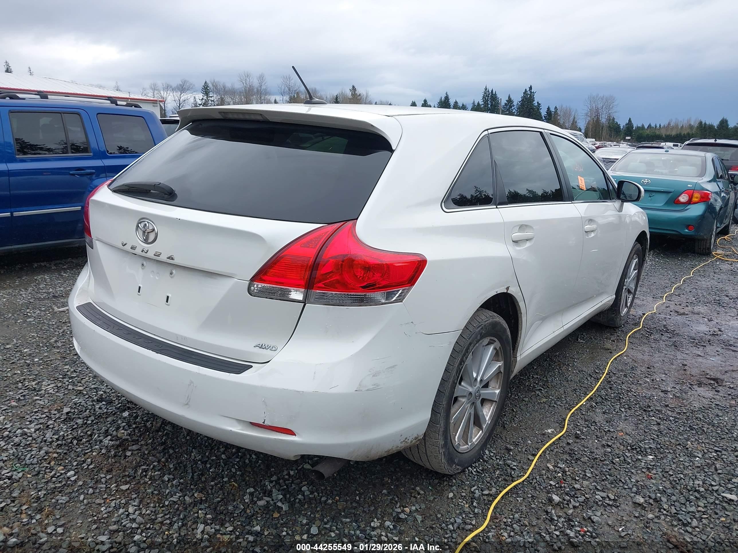 TOYOTA VENZA image 4