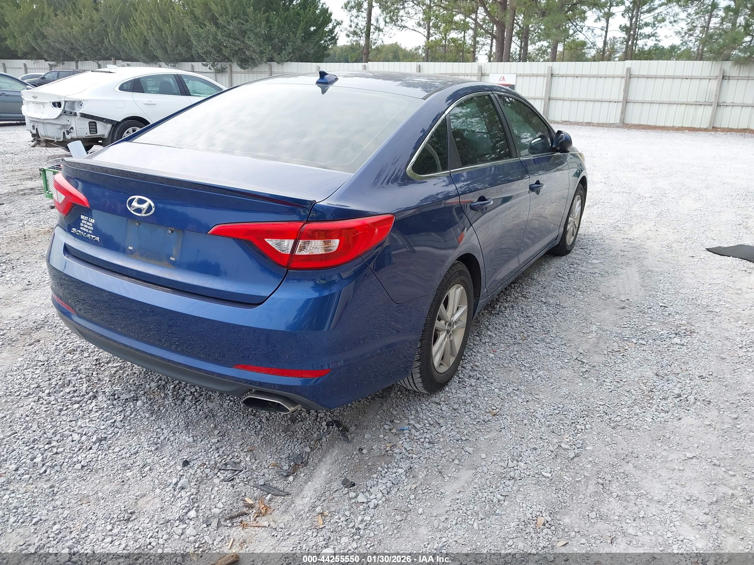 HYUNDAI SONATA image 4