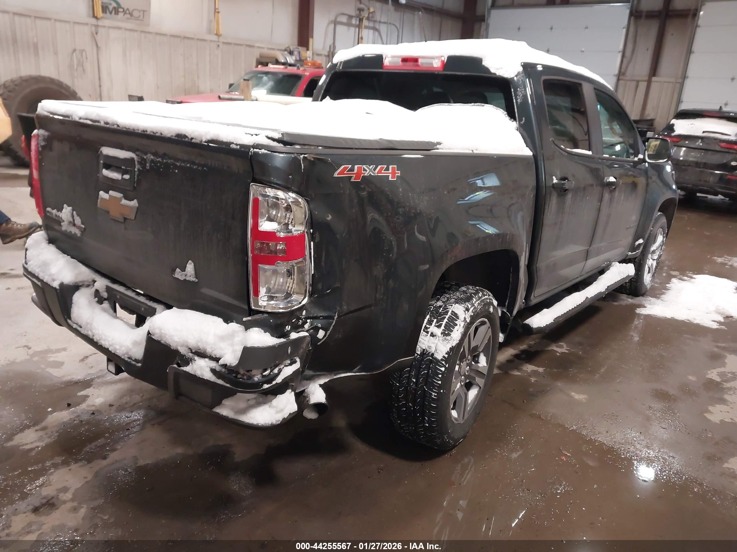 CHEVROLET COLORADO image 4
