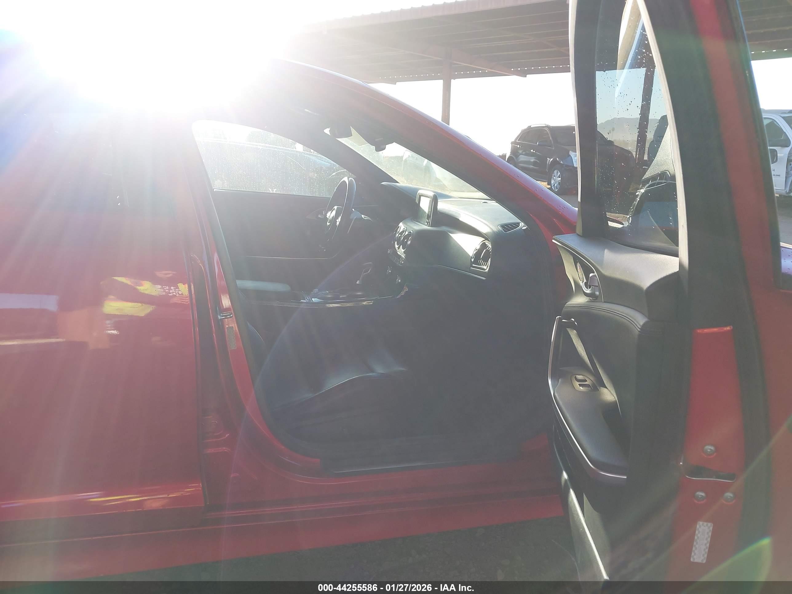KIA STINGER image 5