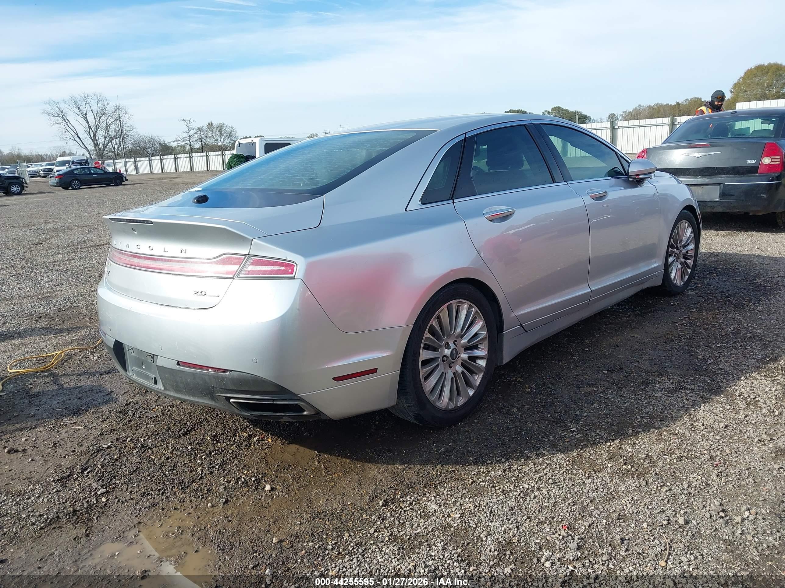 LINCOLN MKZ image 4