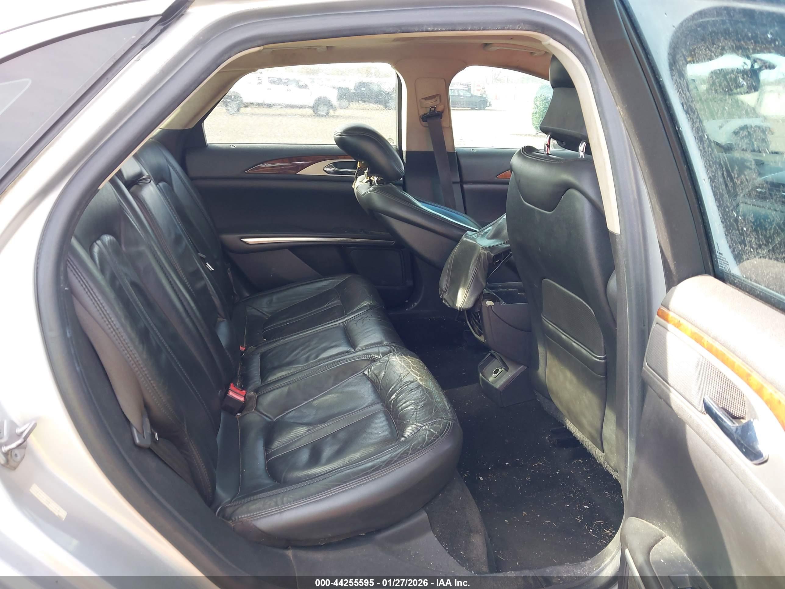 LINCOLN MKZ image 8