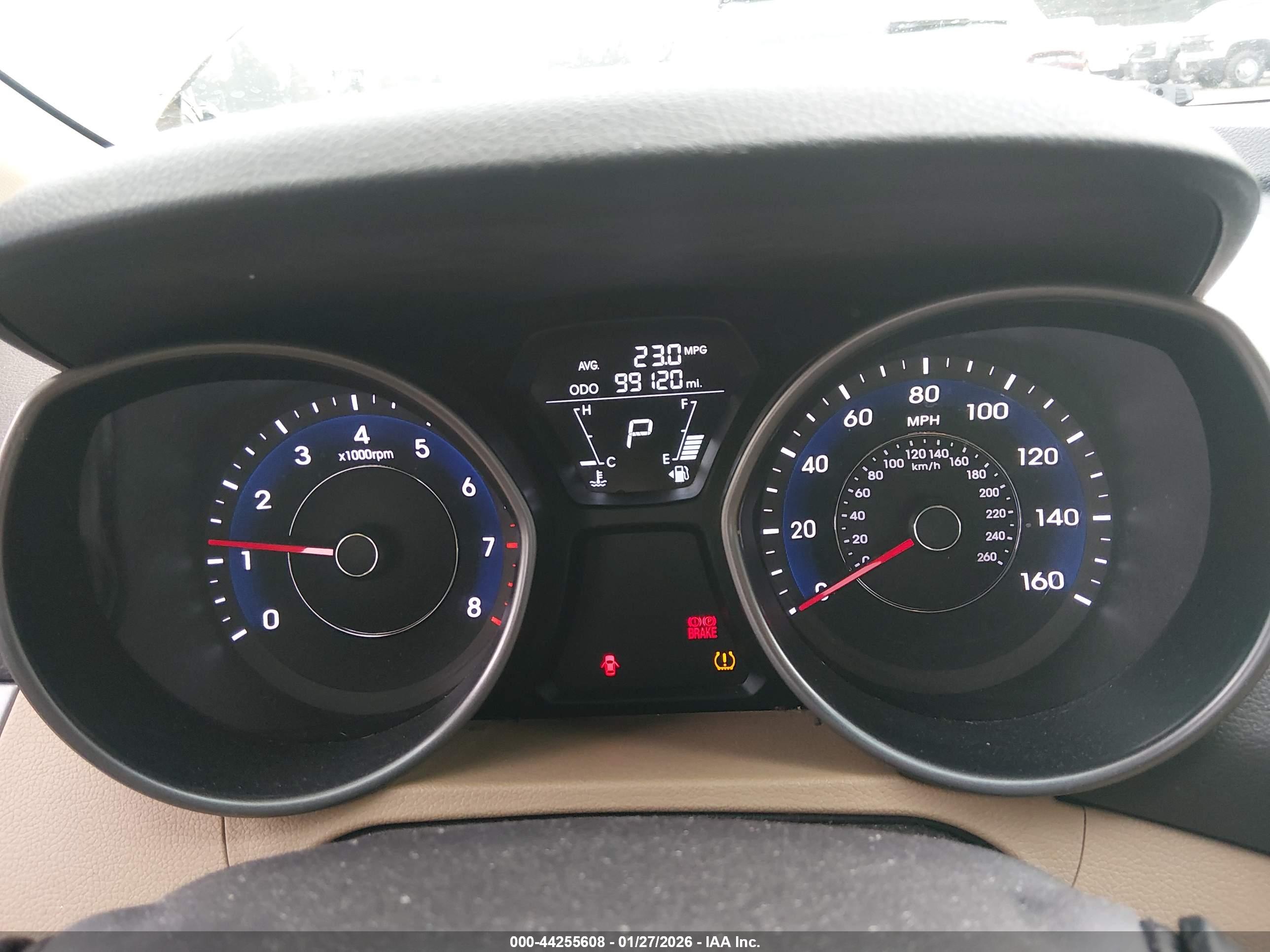 HYUNDAI ELANTRA image 7