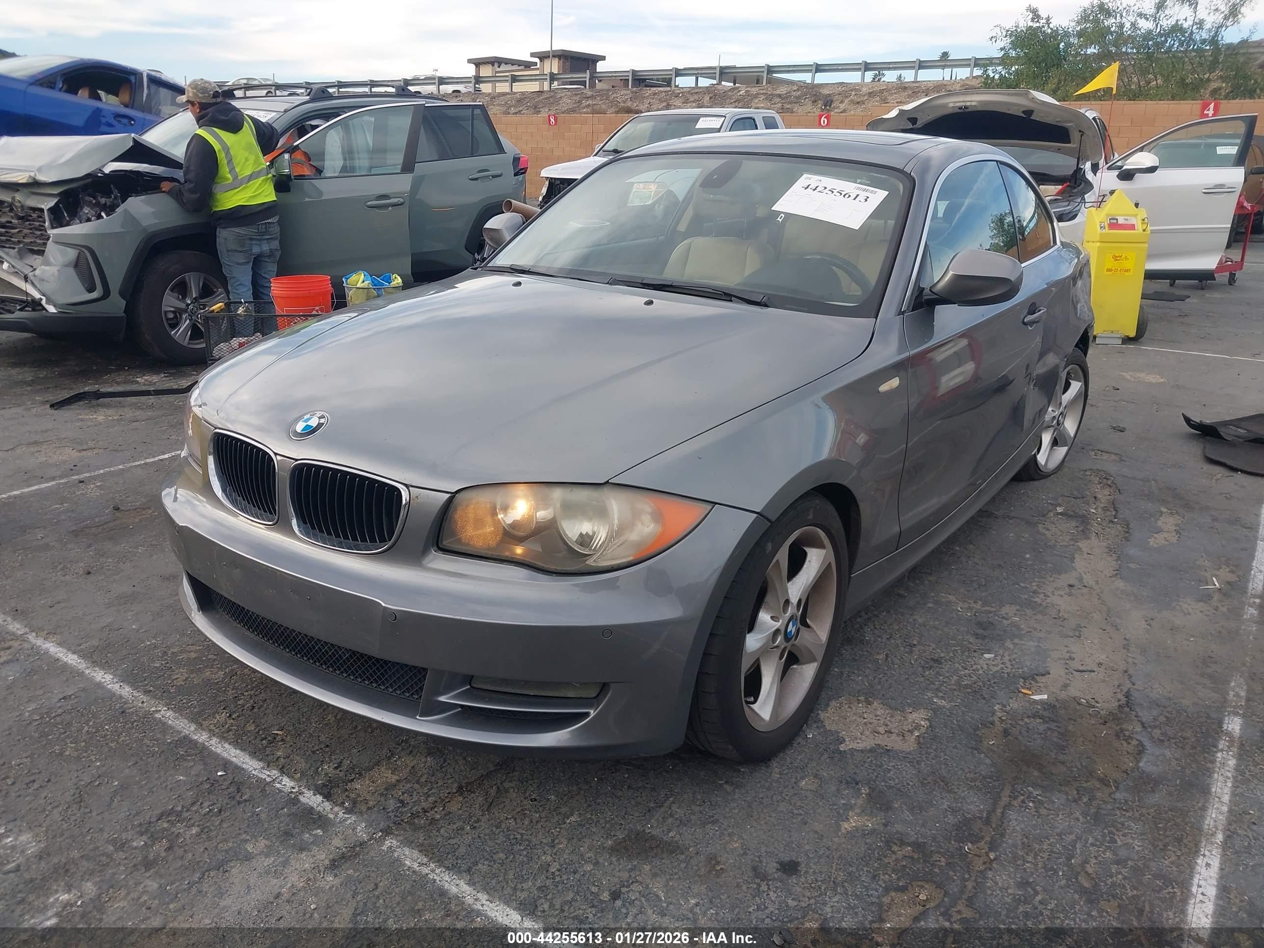 BMW 128I image 2