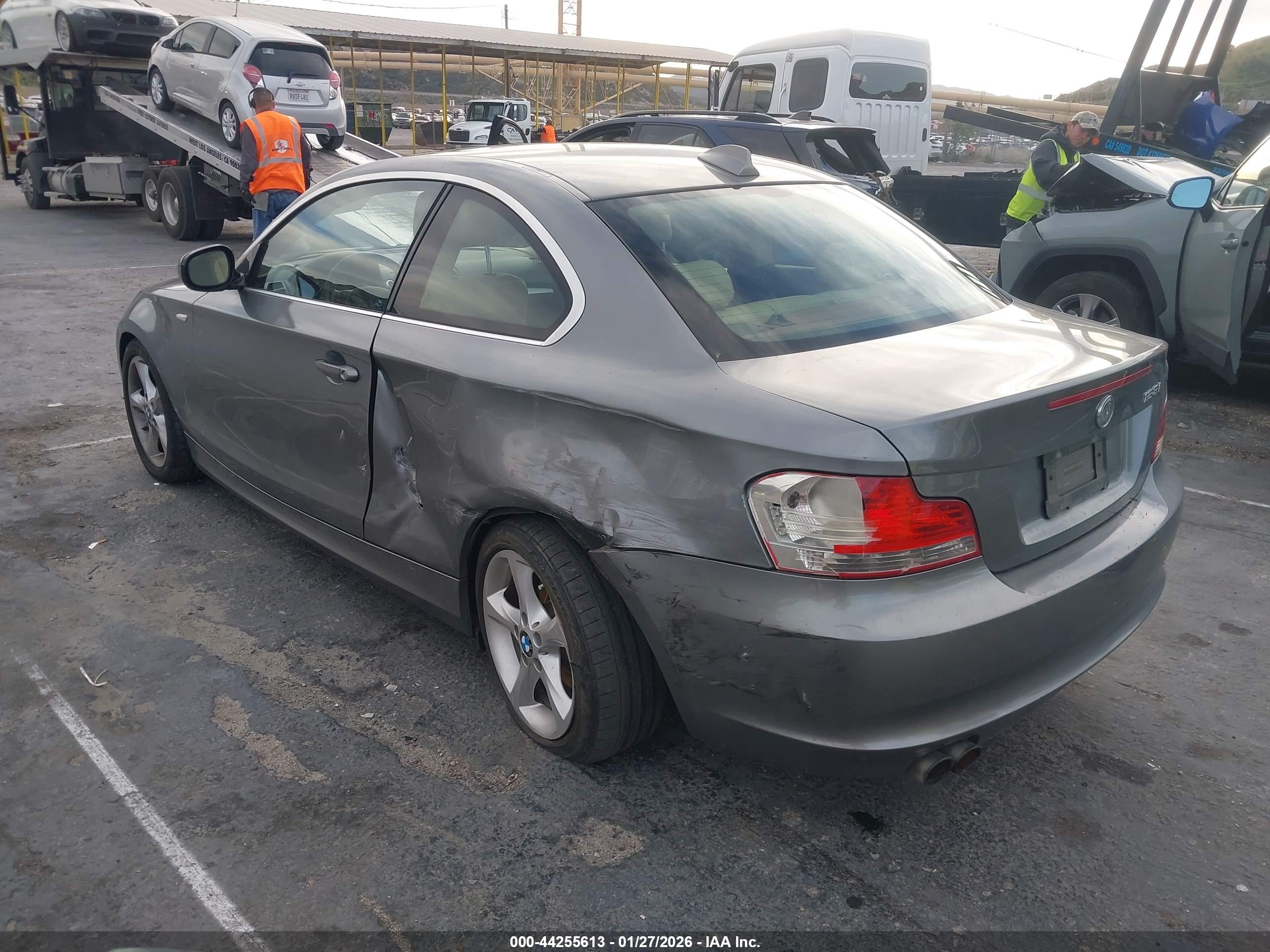 BMW 128I image 3