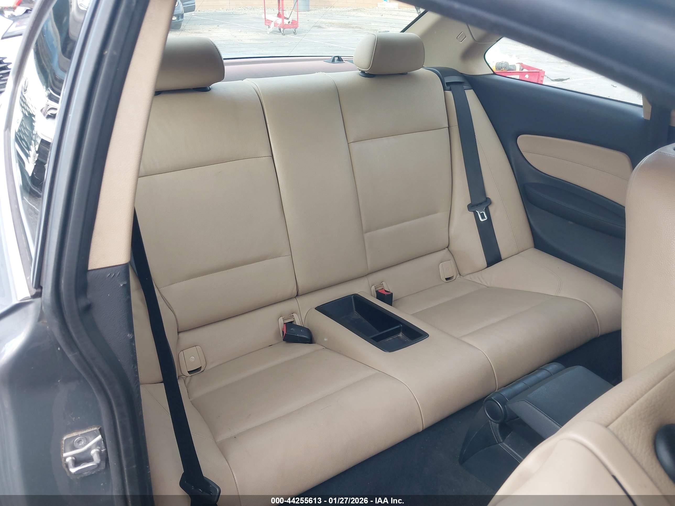BMW 128I image 8