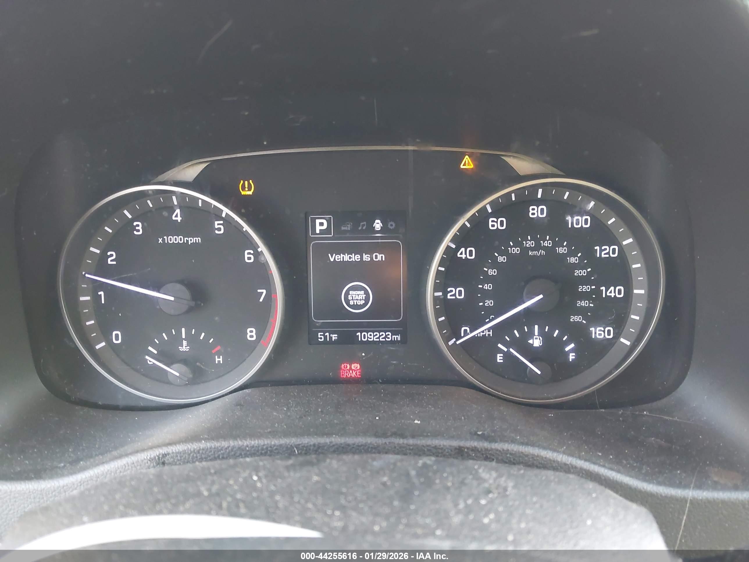 HYUNDAI ELANTRA image 7