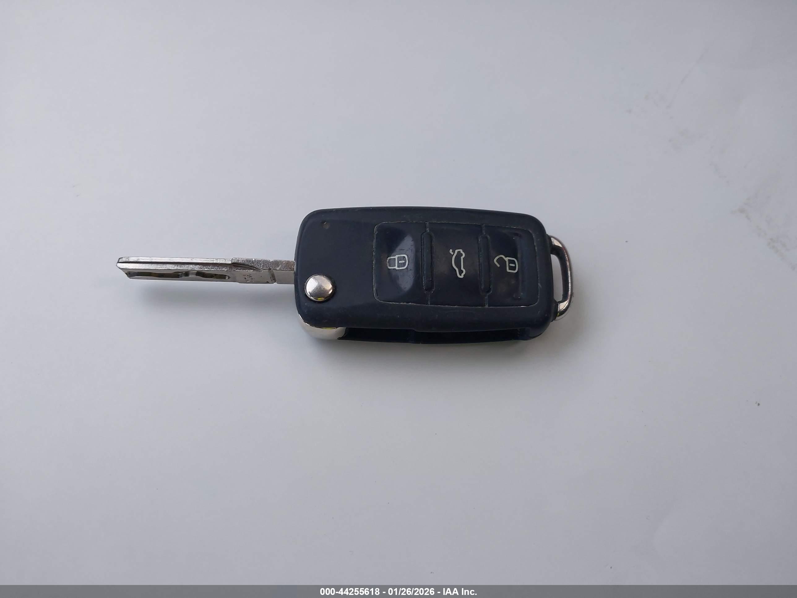 VOLKSWAGEN JETTA image 11