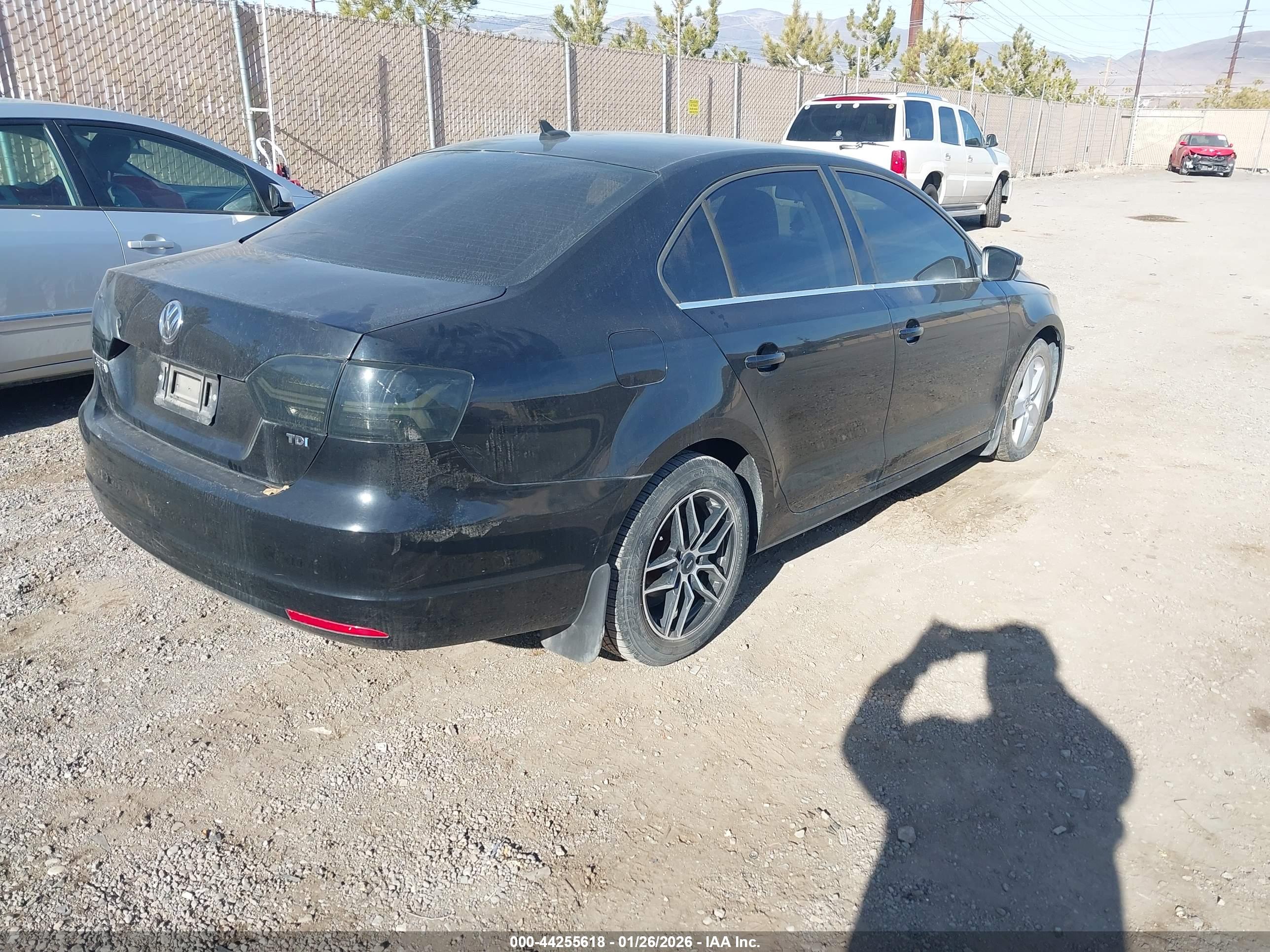 VOLKSWAGEN JETTA image 4