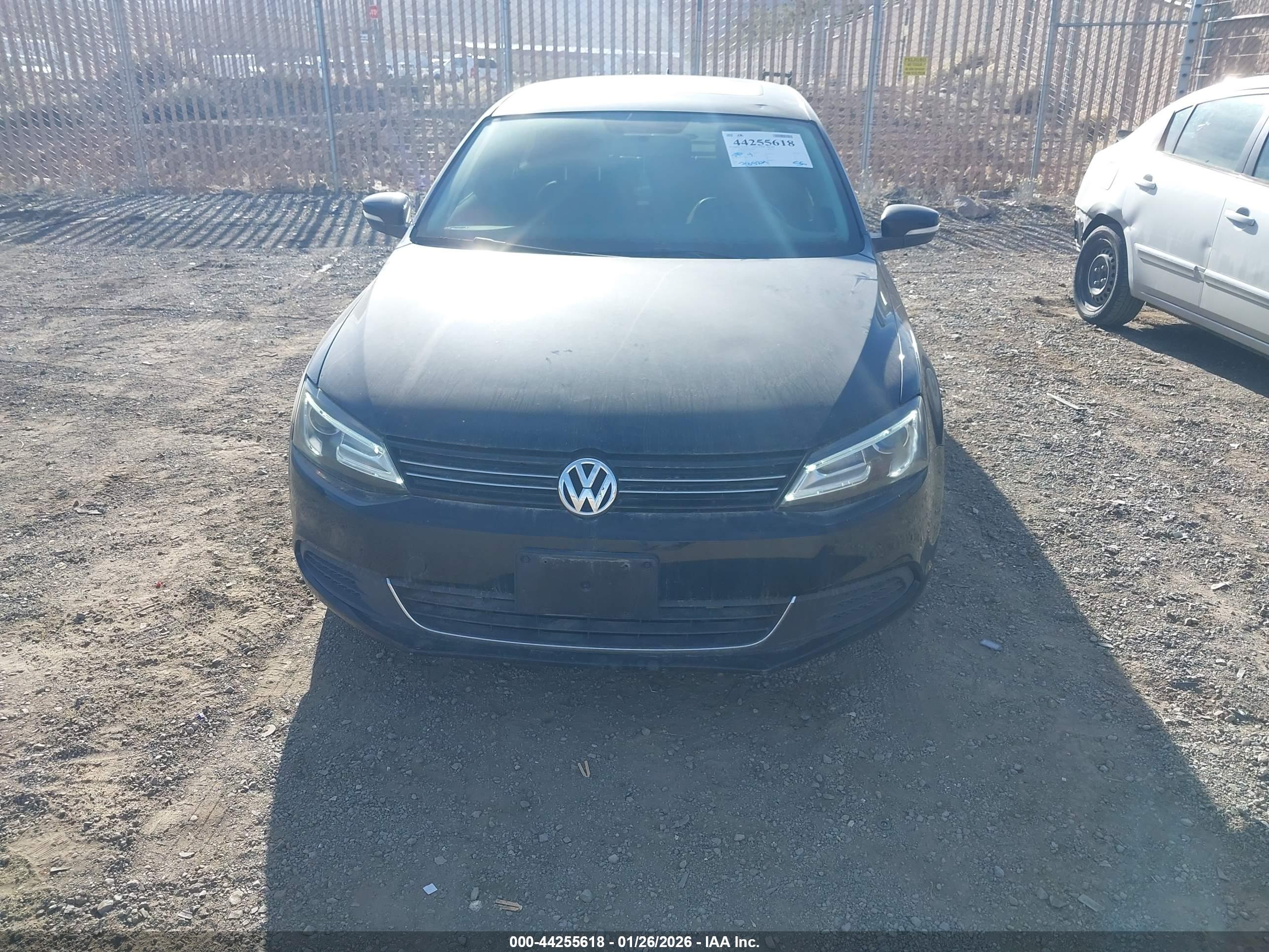 VOLKSWAGEN JETTA image 6
