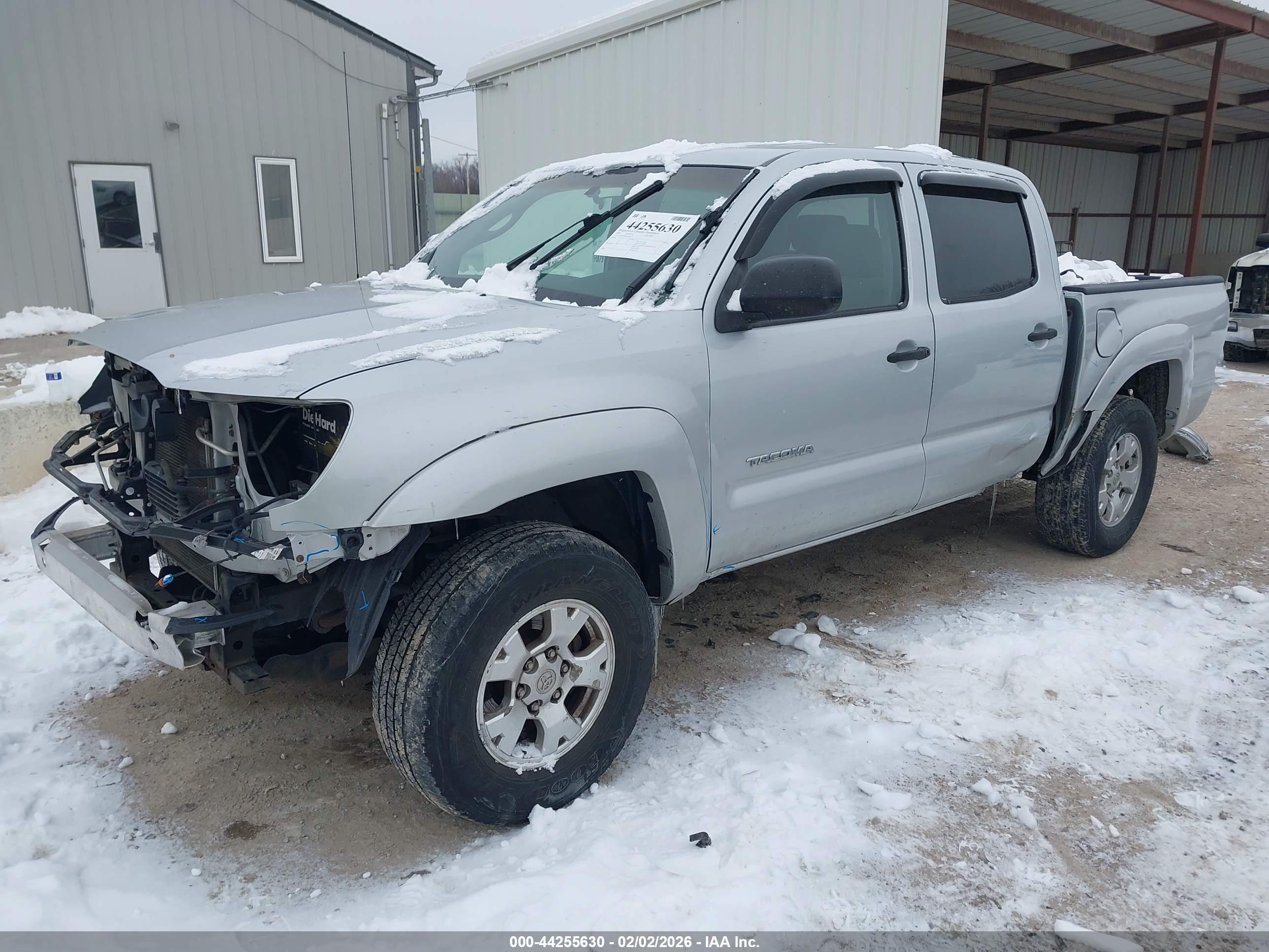 TOYOTA TACOMA image 2