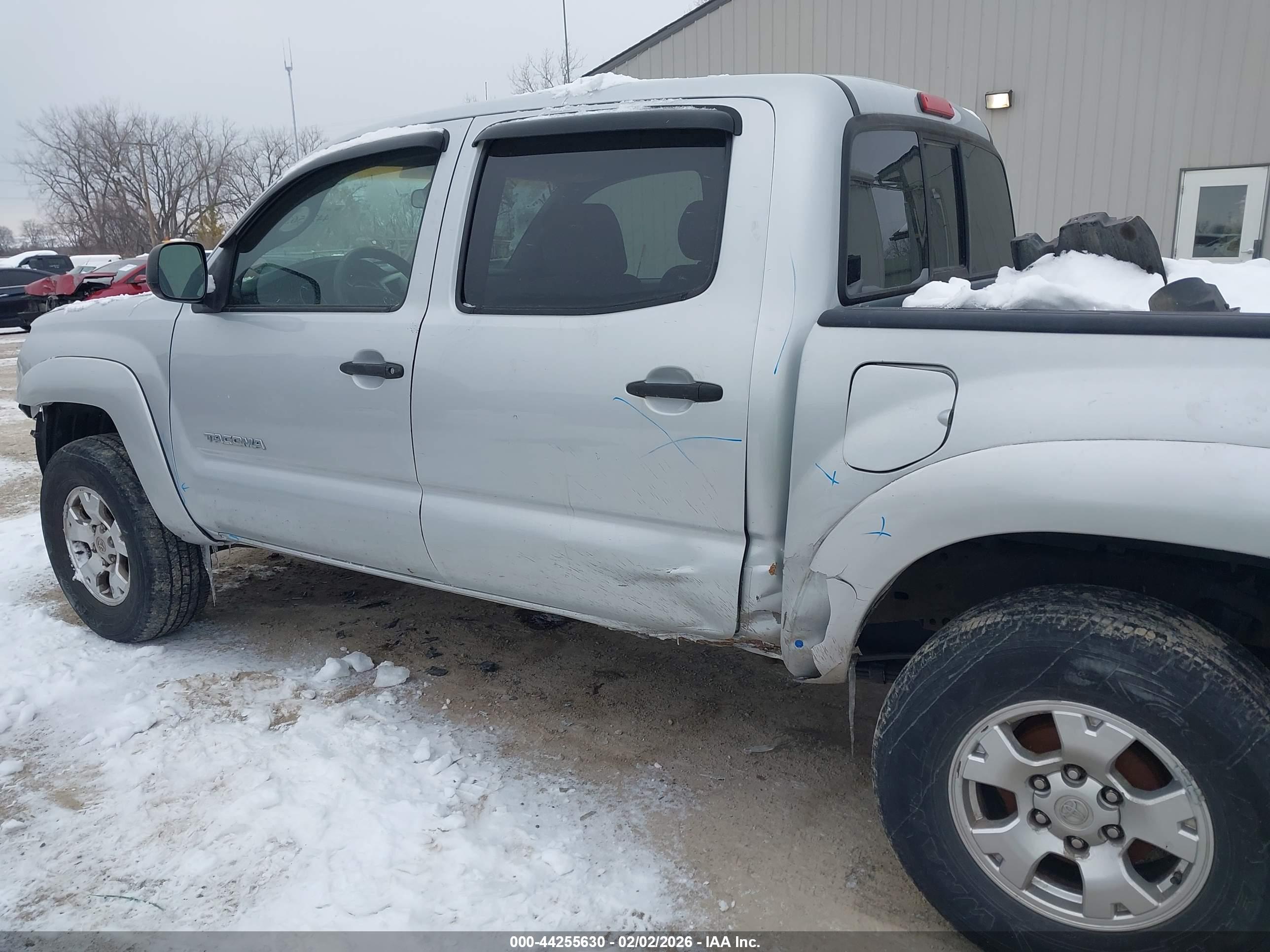 TOYOTA TACOMA image 6