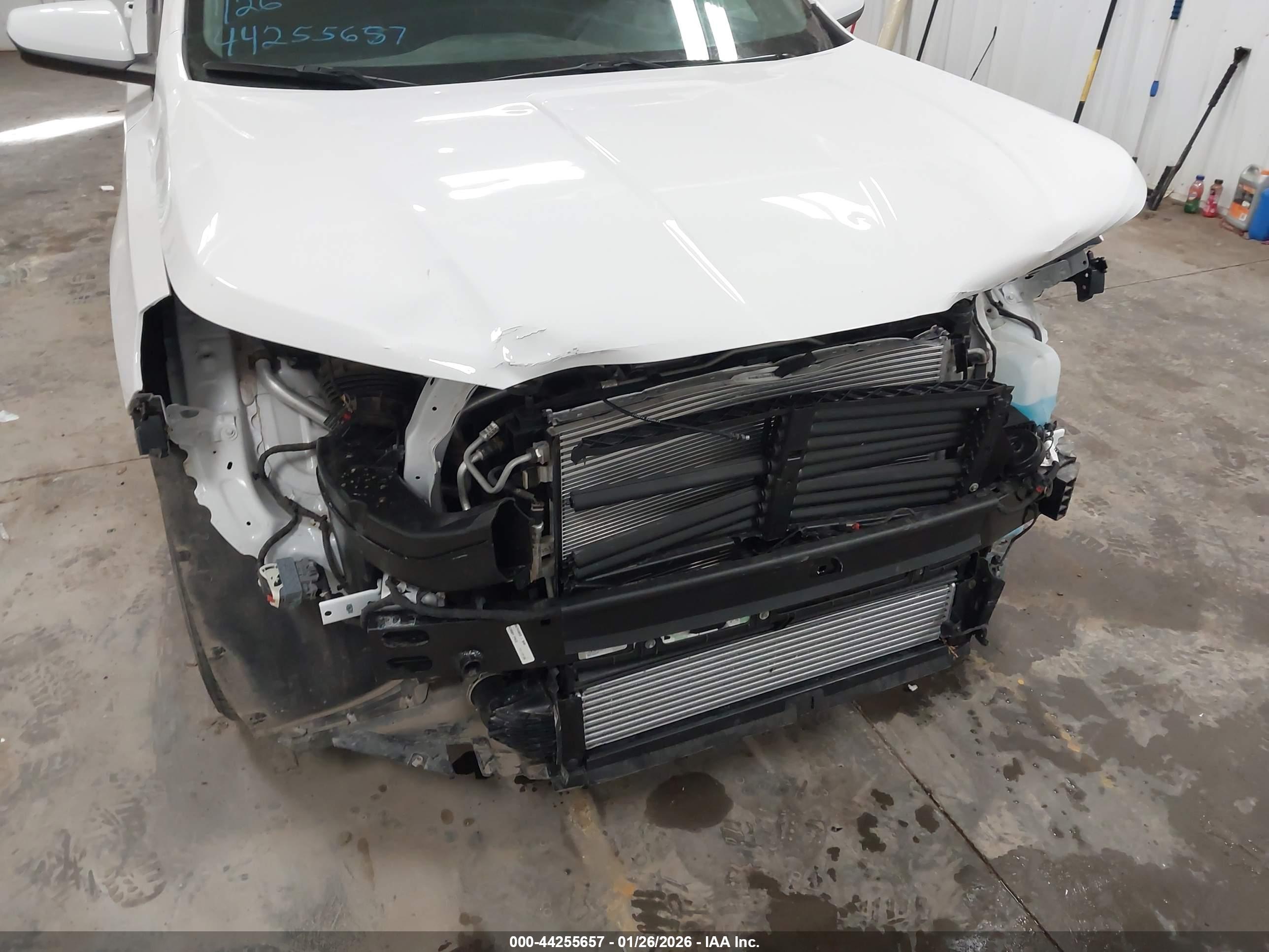 GMC TERRAIN image 6