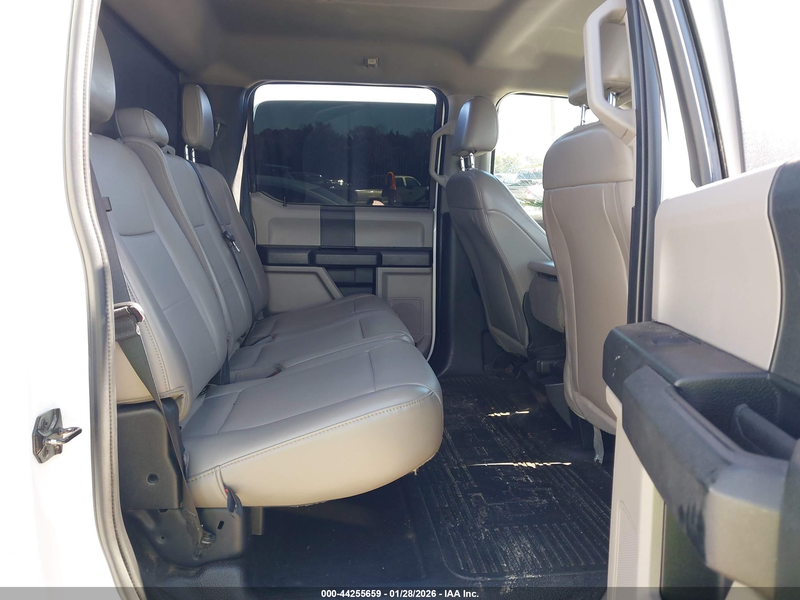 FORD F-250 image 8