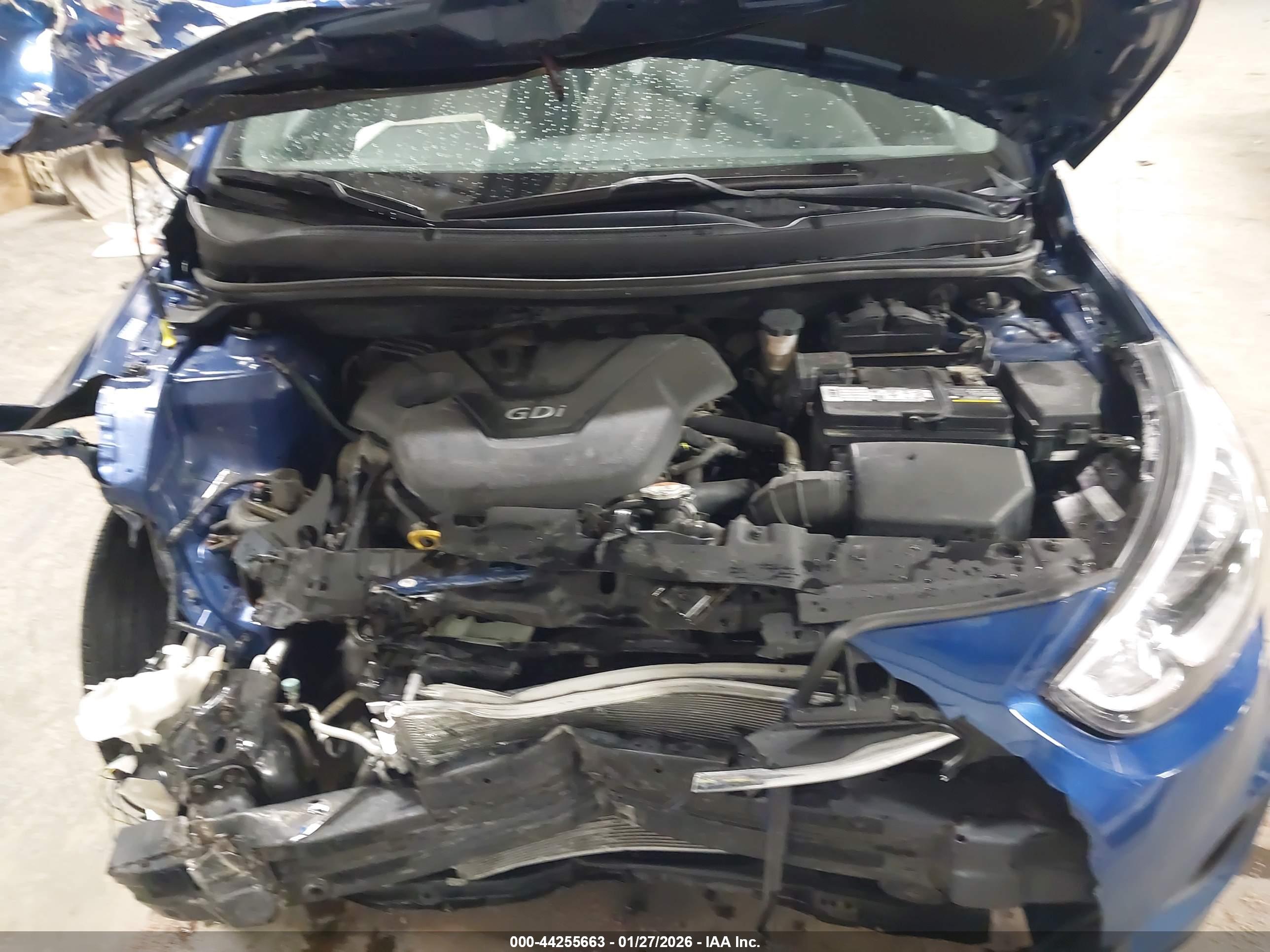 HYUNDAI ACCENT image 10