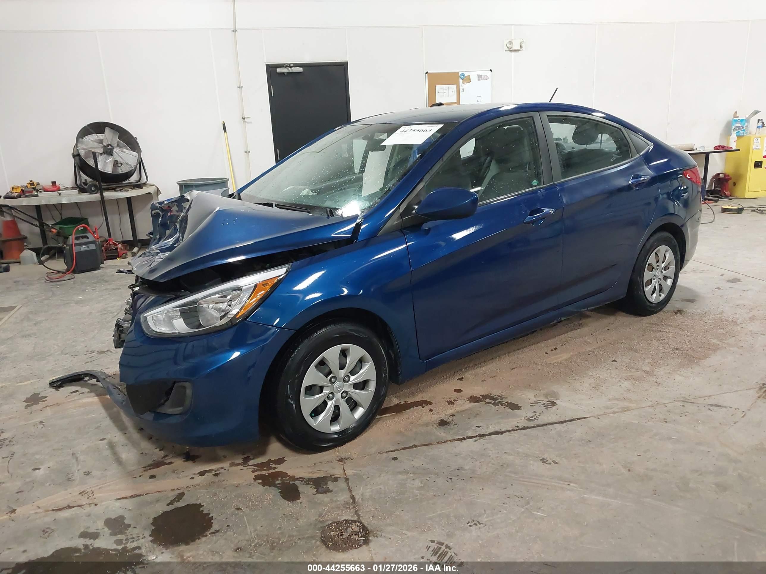 HYUNDAI ACCENT image 2