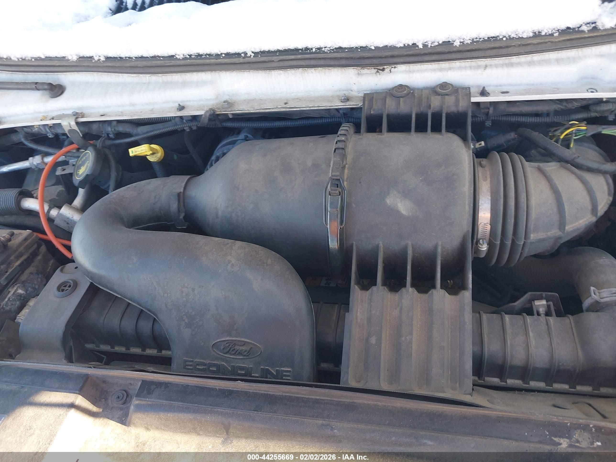 FORD E-450 image 10