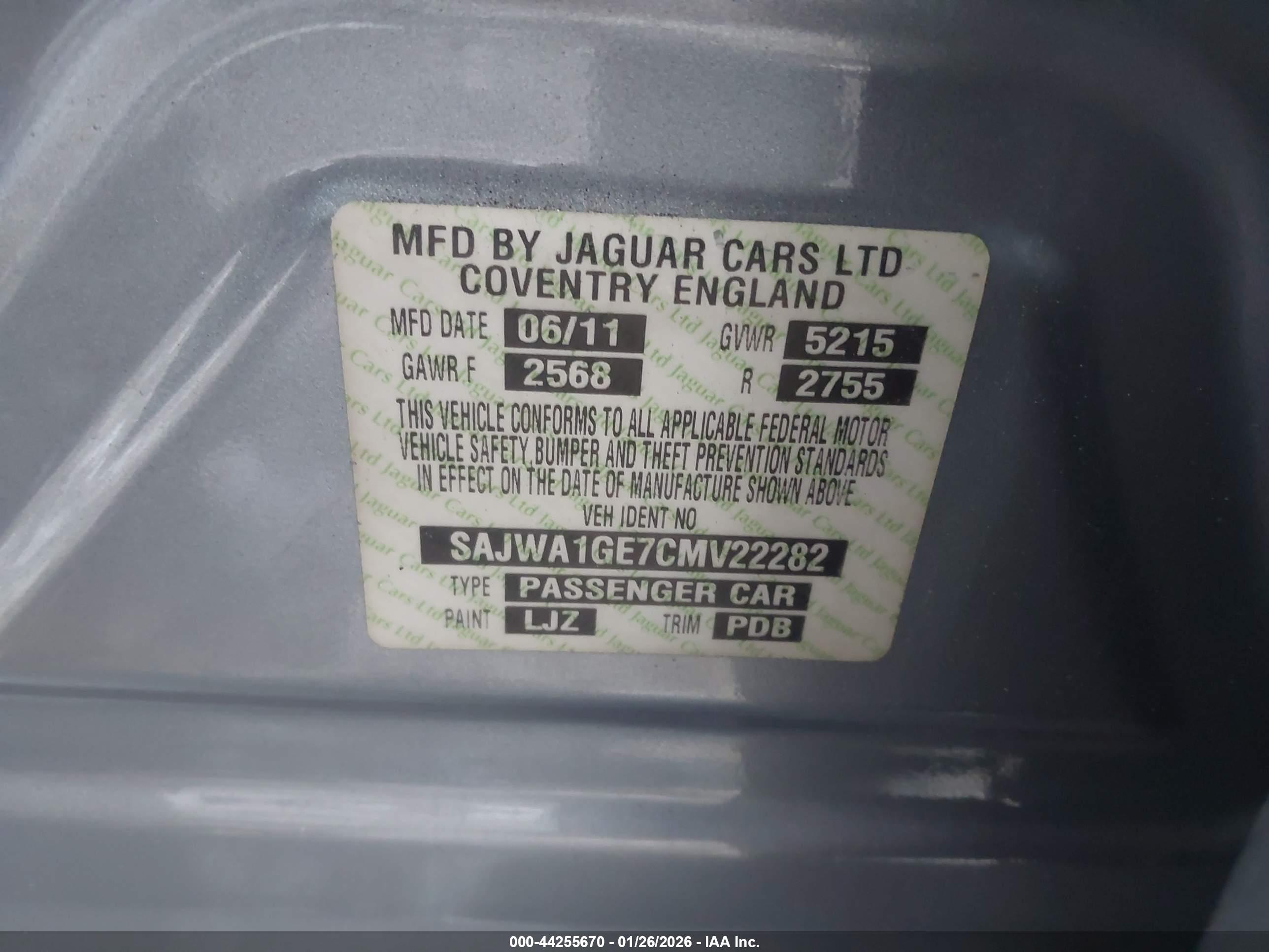 JAGUAR XJ image 9