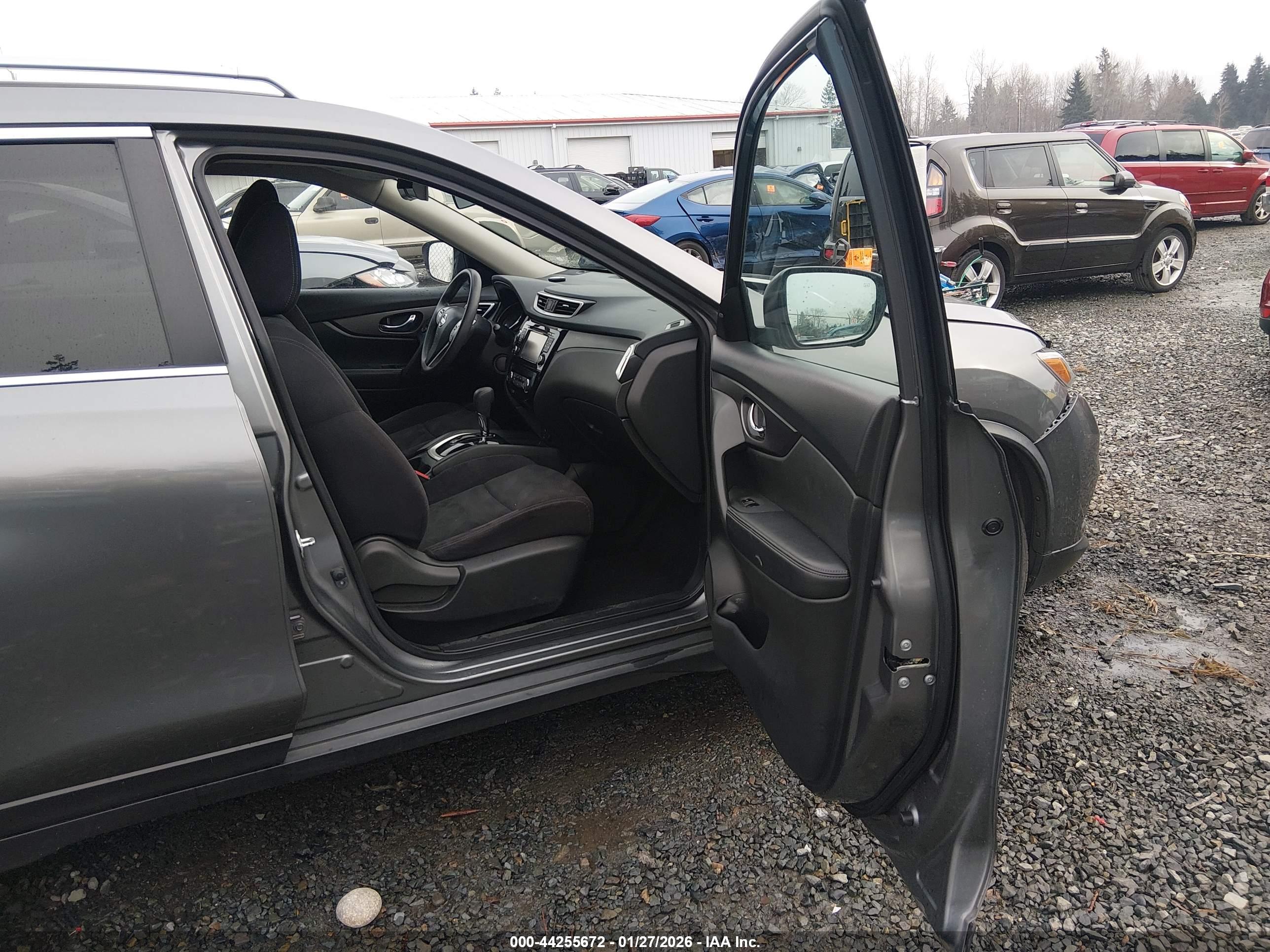 NISSAN ROGUE image 5