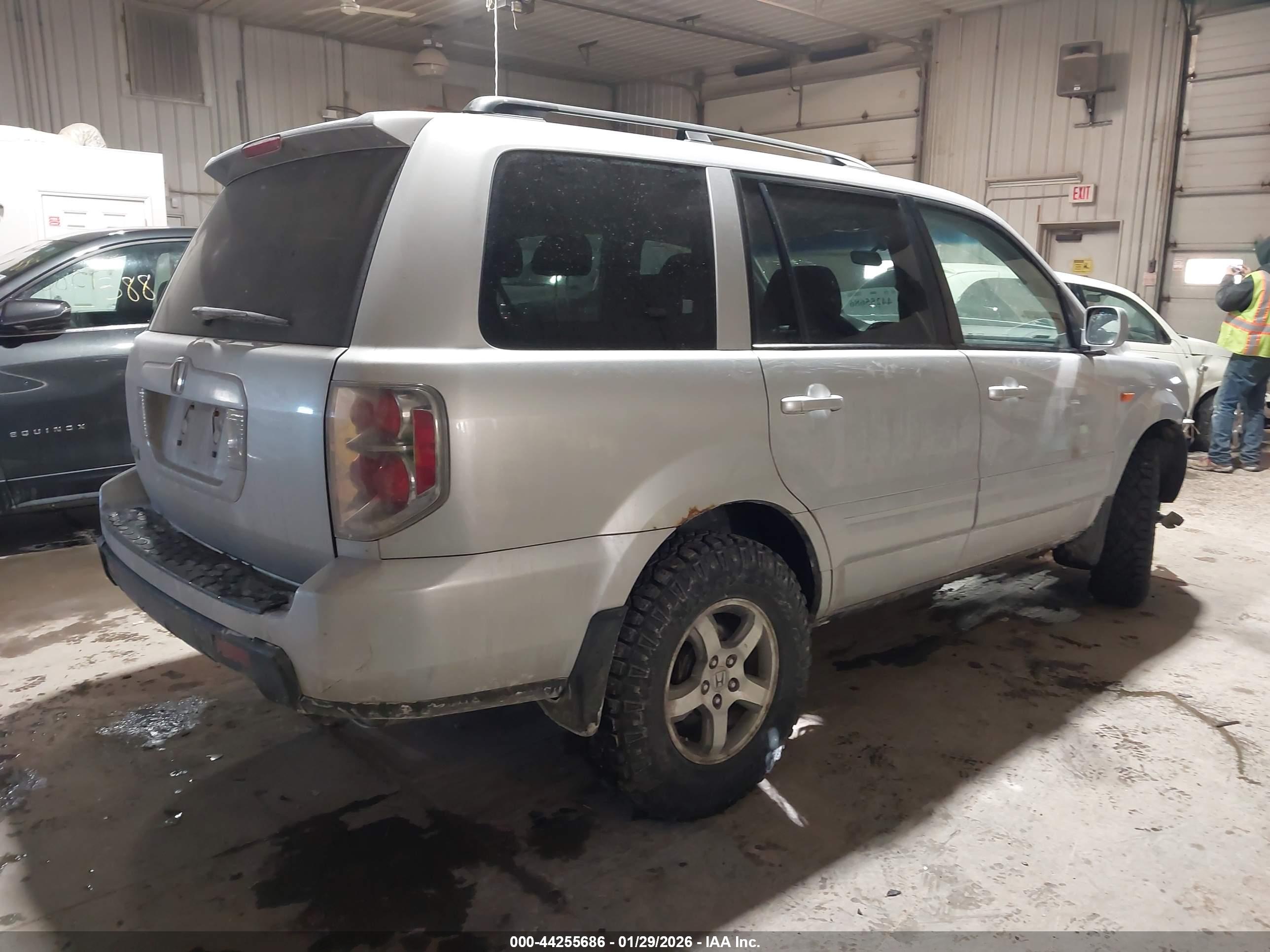 HONDA PILOT image 4
