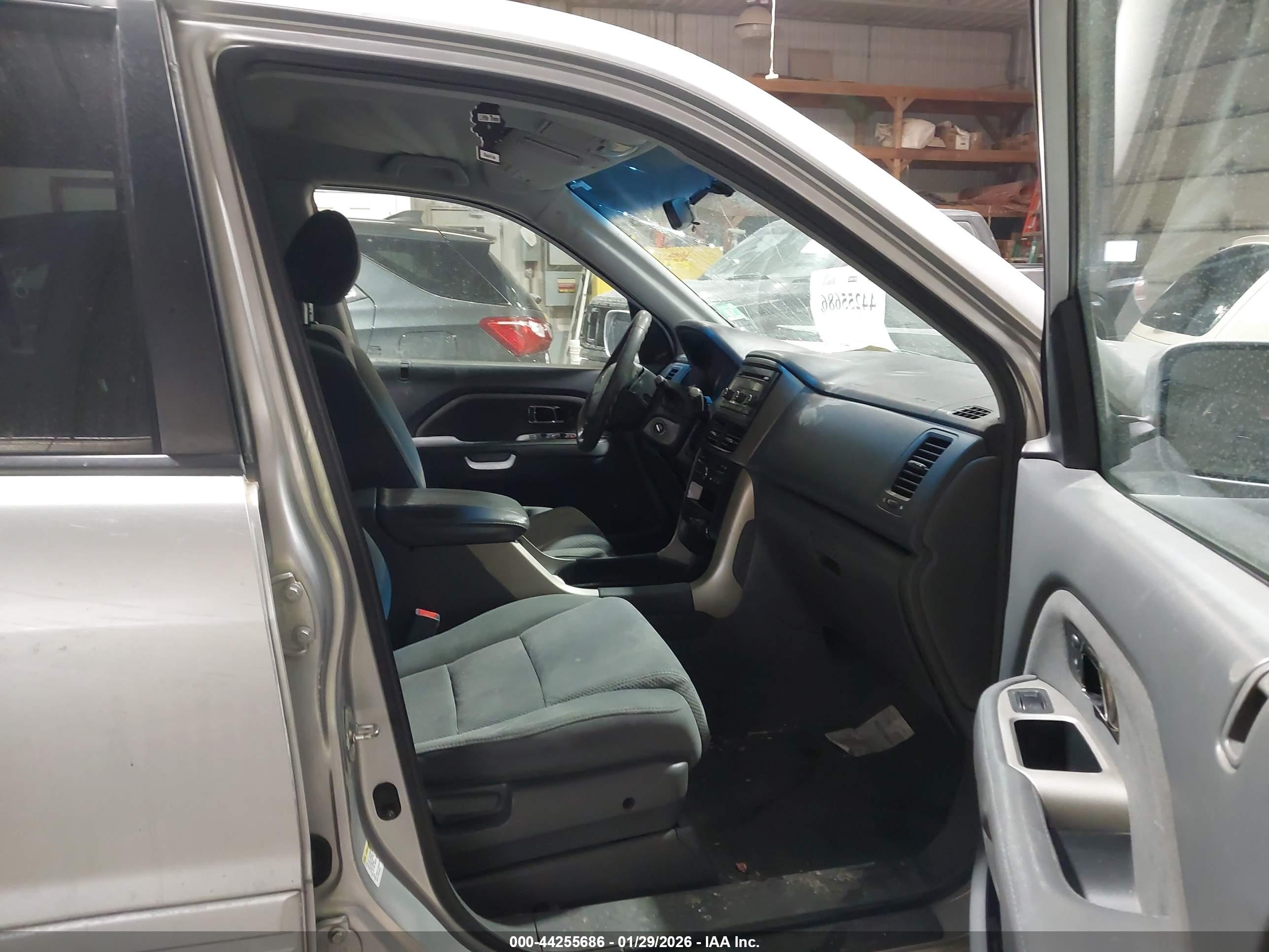 HONDA PILOT image 5