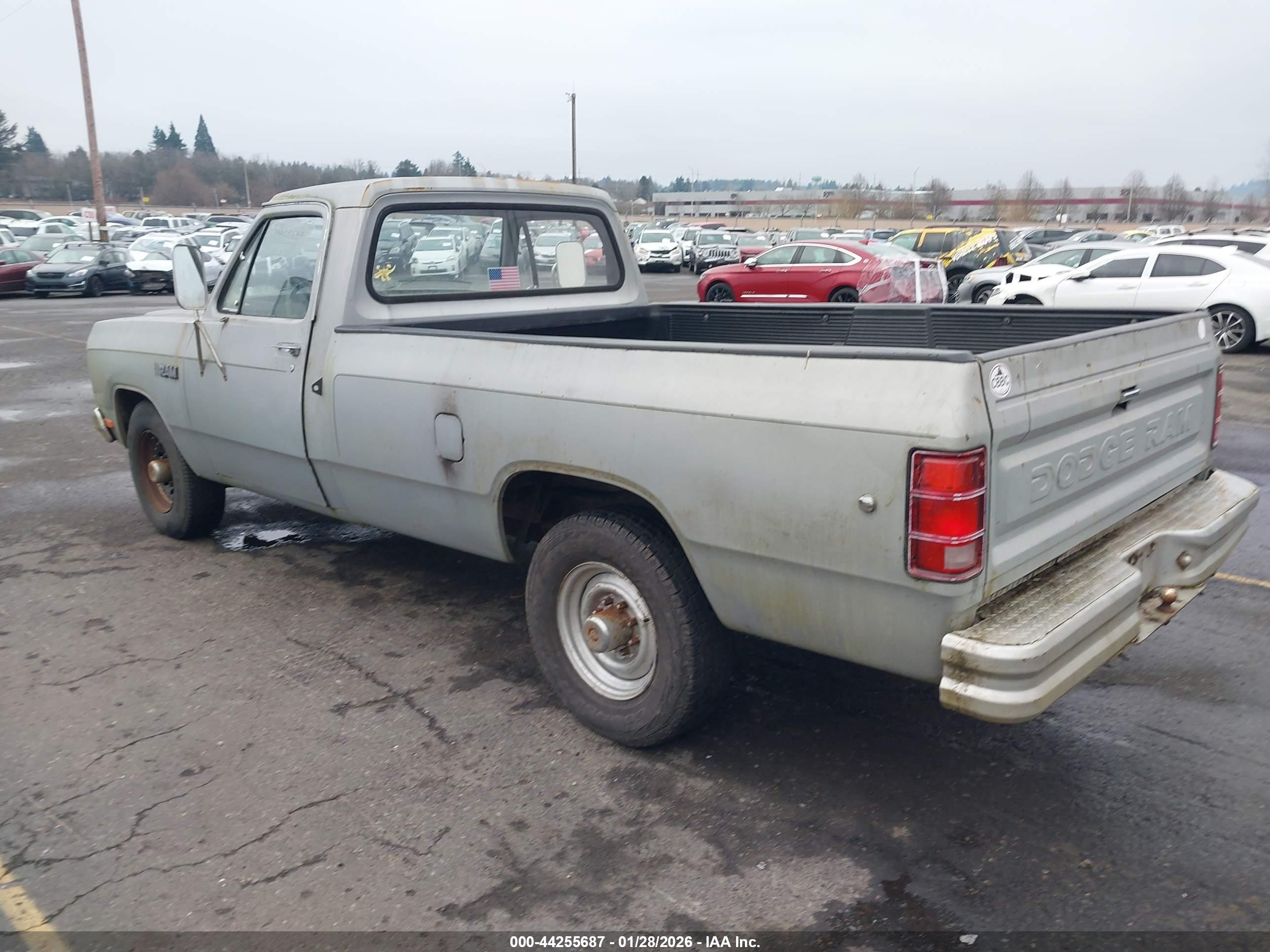 DODGE D-SERIES image 3