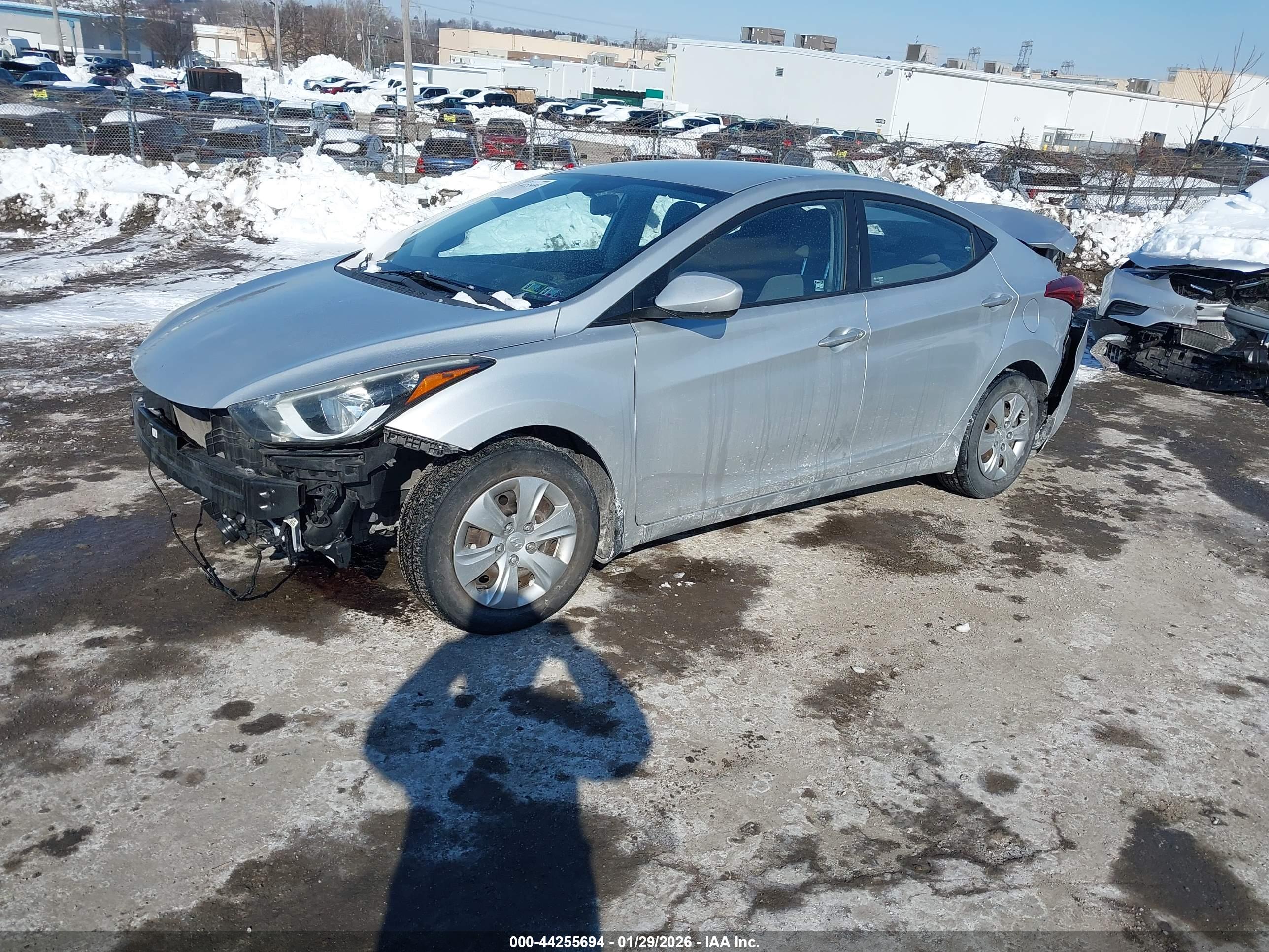HYUNDAI ELANTRA image 2