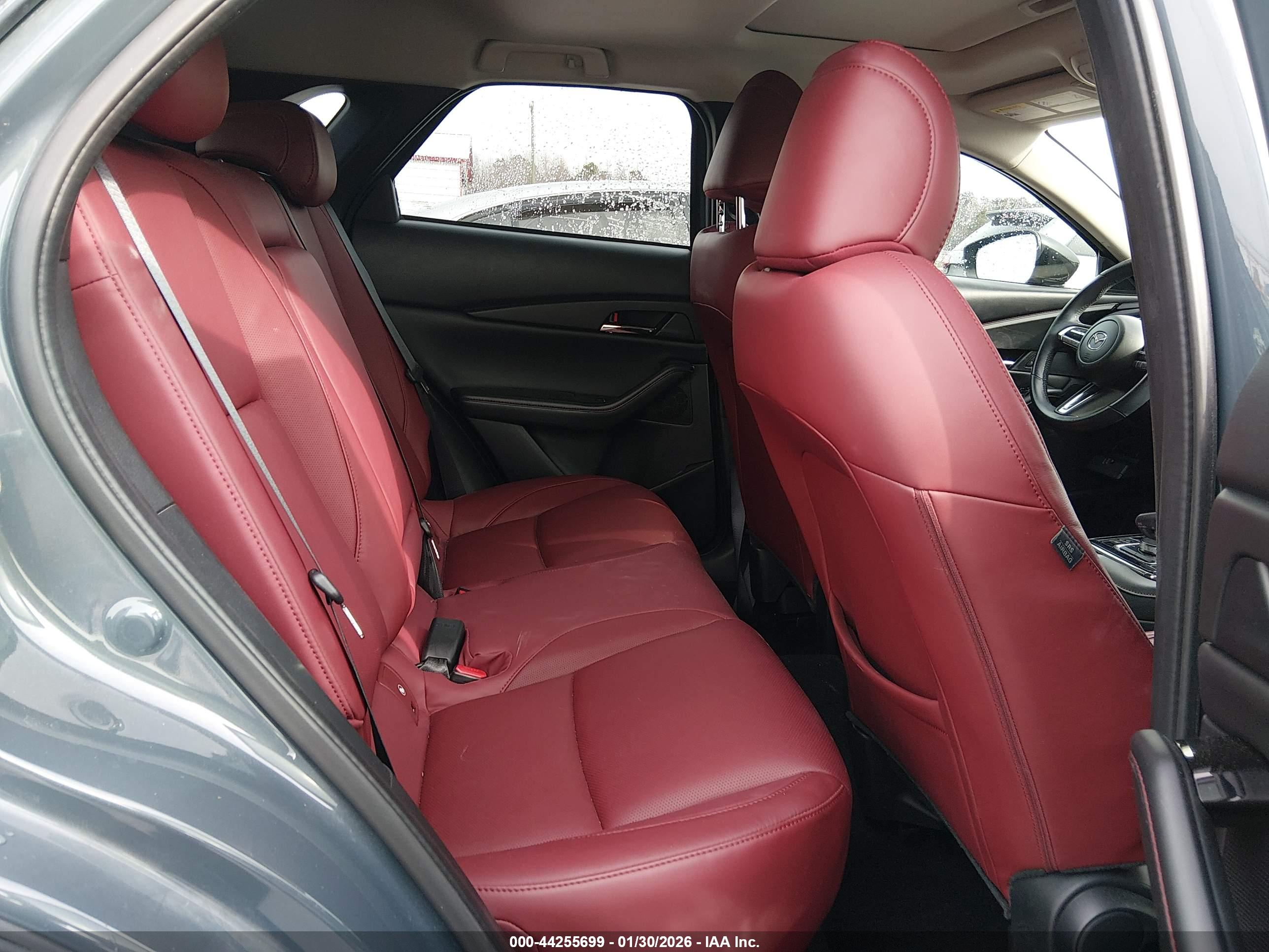 MAZDA CX-30 image 8