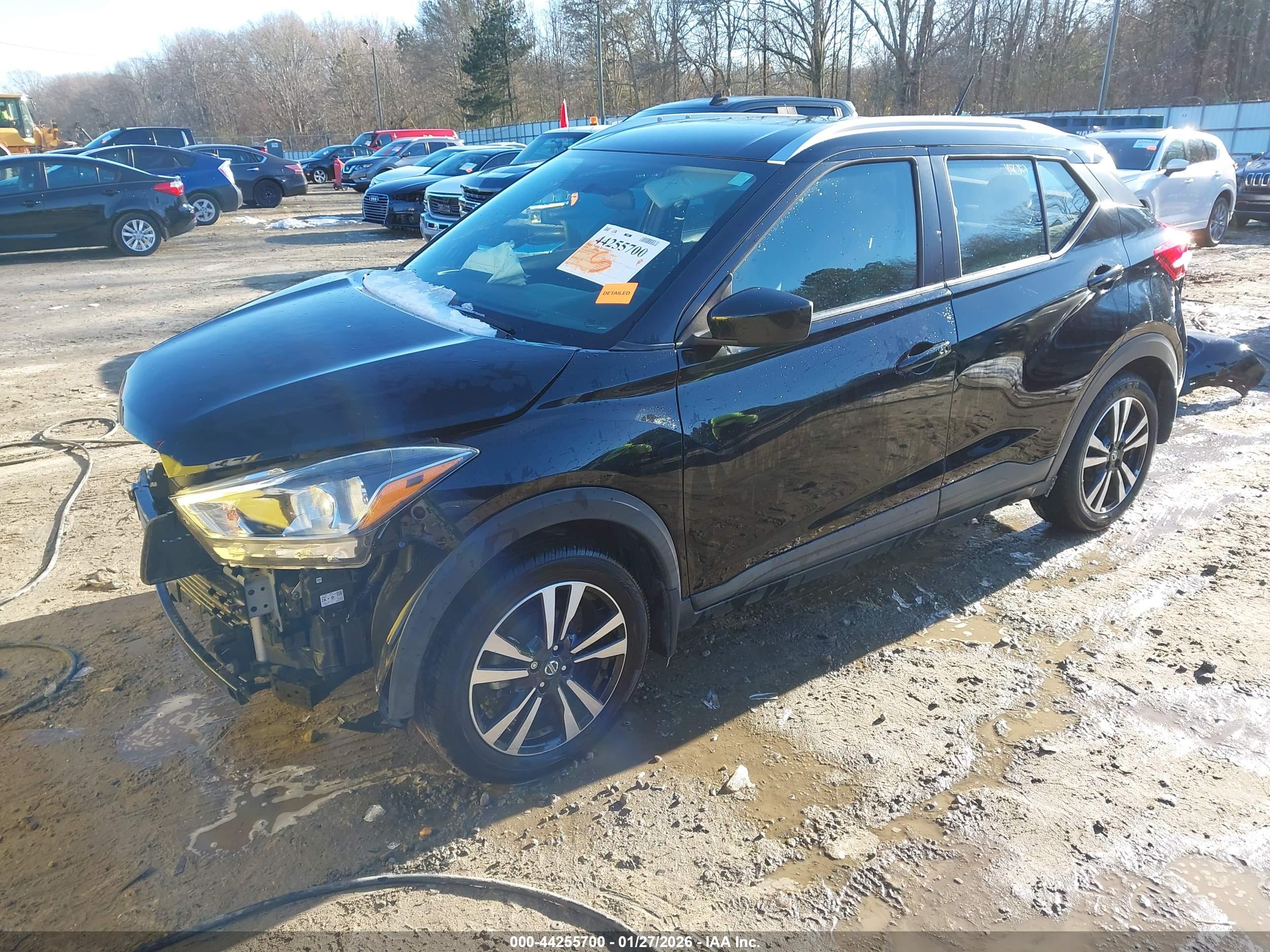 NISSAN KICKS image 2