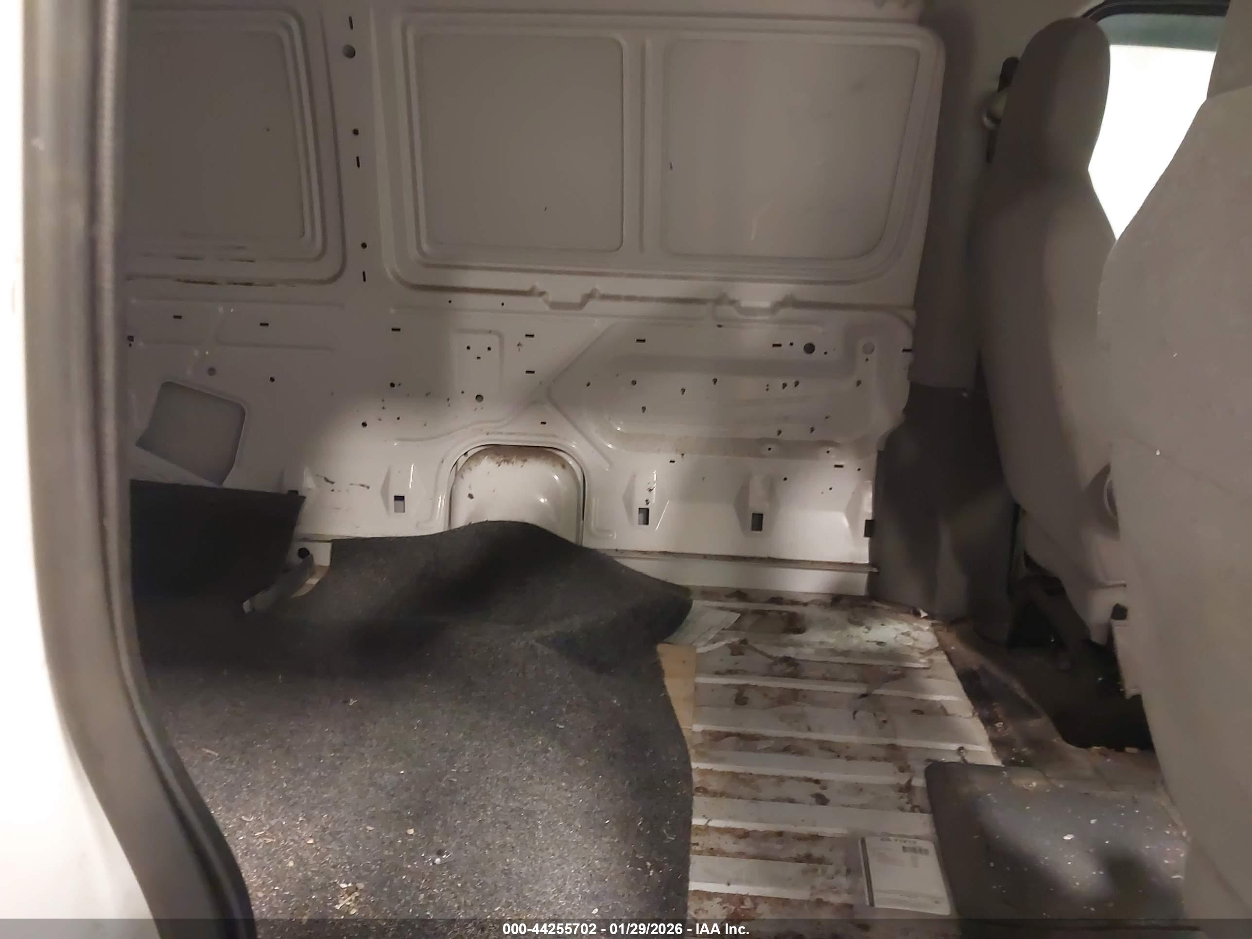 FORD E-350 image 8