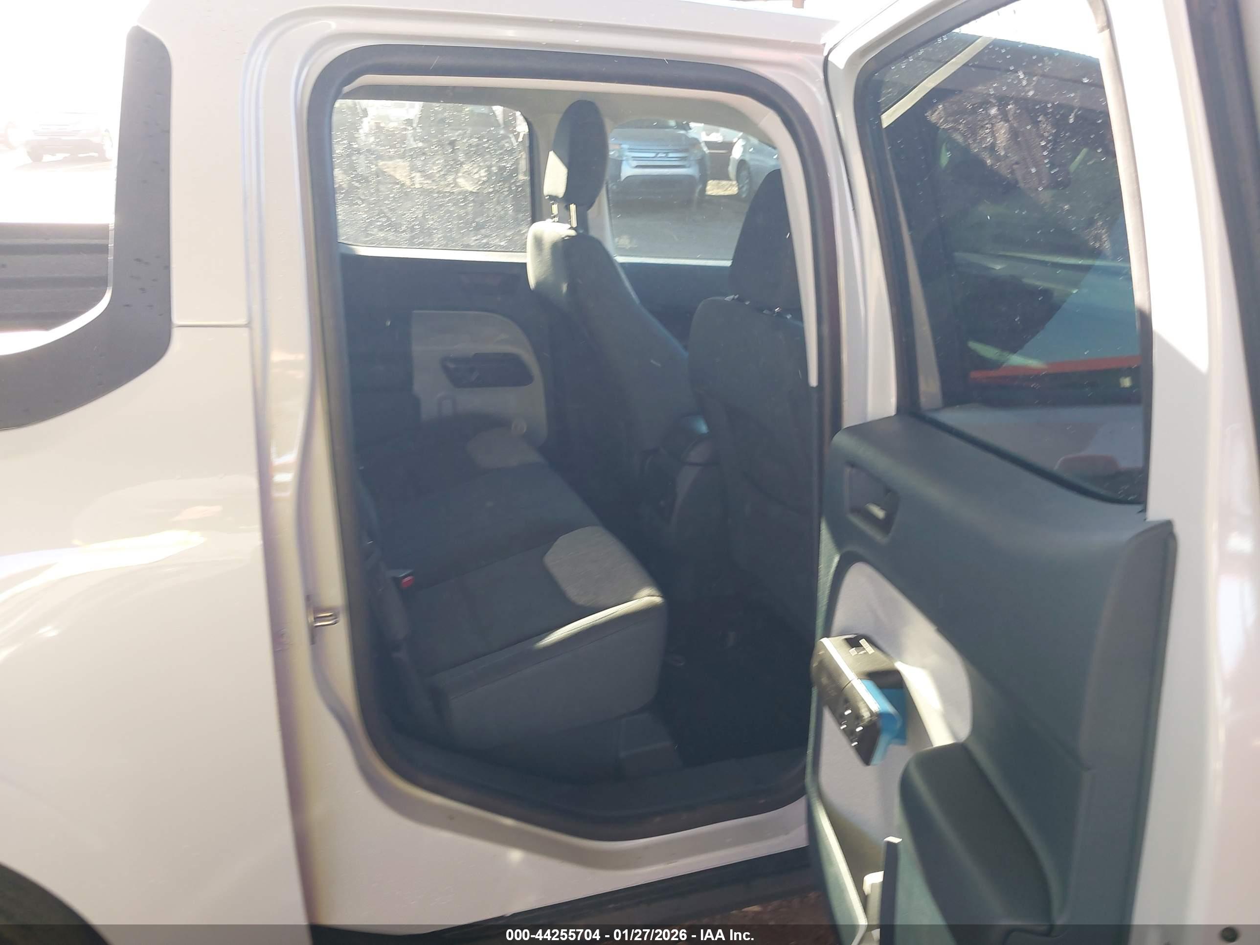 FORD MAVERICK image 8